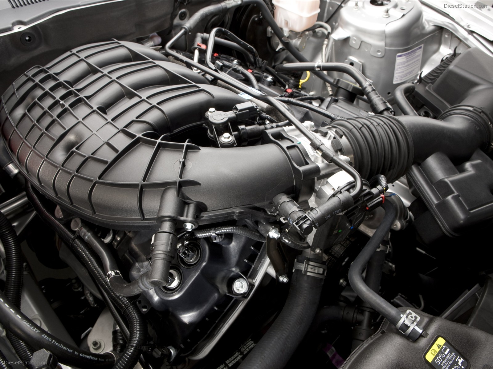 2011 Ford Mustang V6