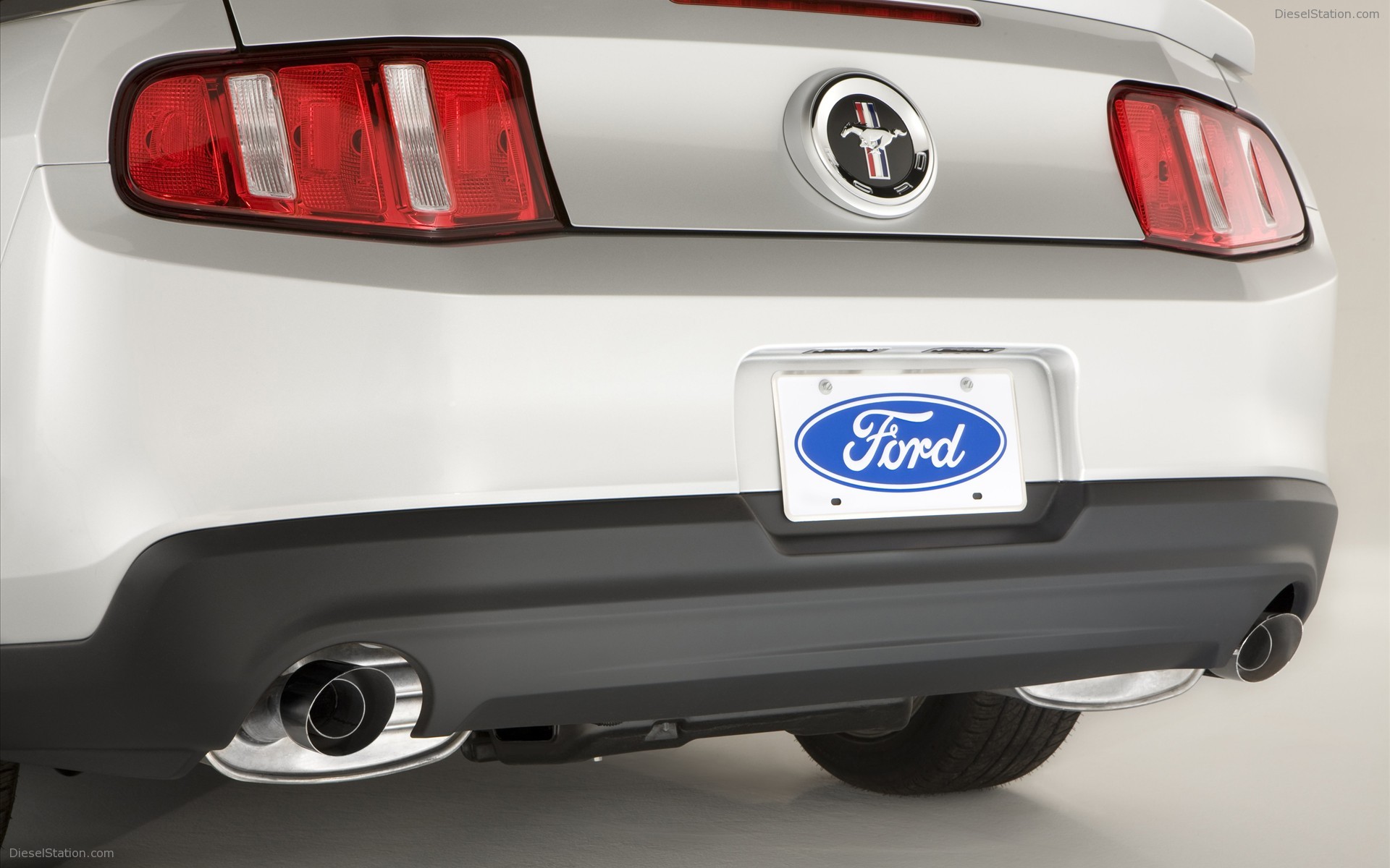 2011 Ford Mustang V6