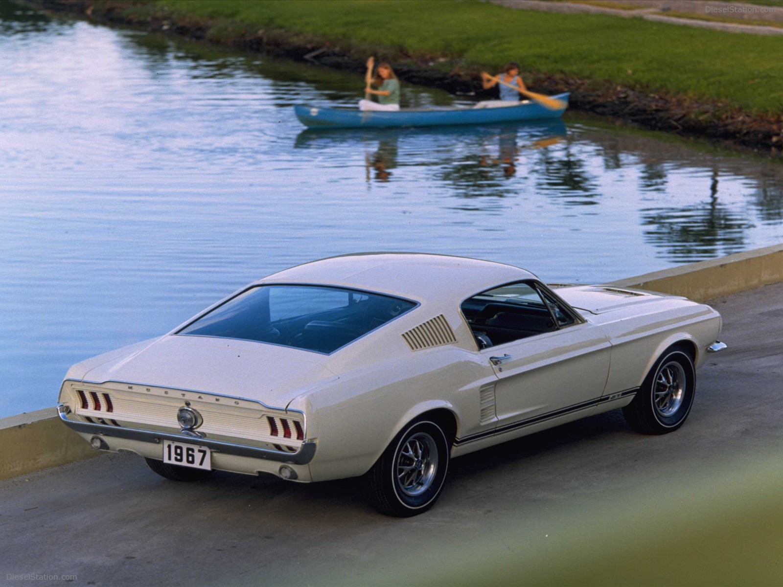 FORD CELEBRATES 45TH ANNIVERSARY OF MUSTANG