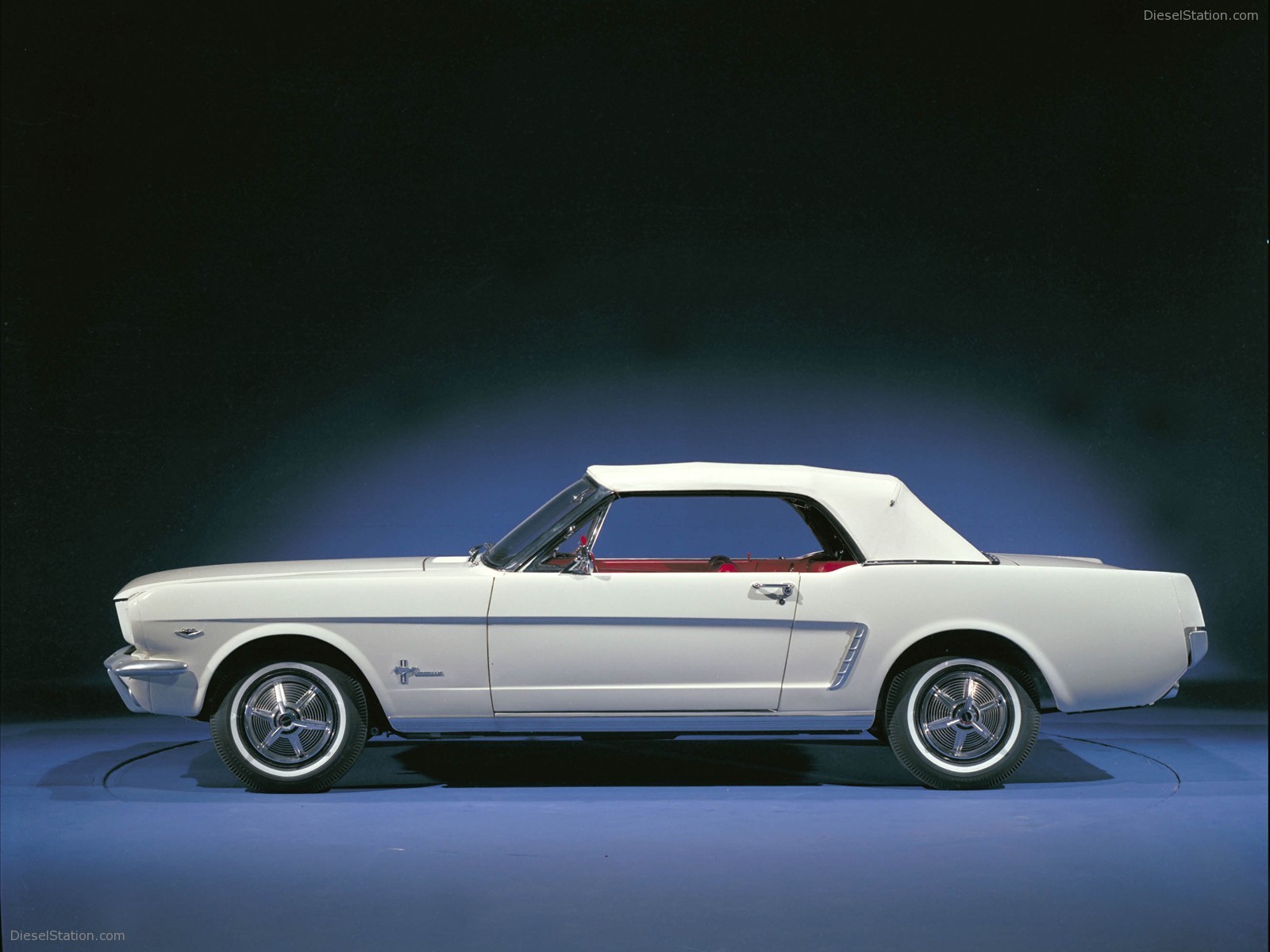FORD CELEBRATES 45TH ANNIVERSARY OF MUSTANG FORD CELEBRATES 45TH ANNIVERSARY OF MUSTANG