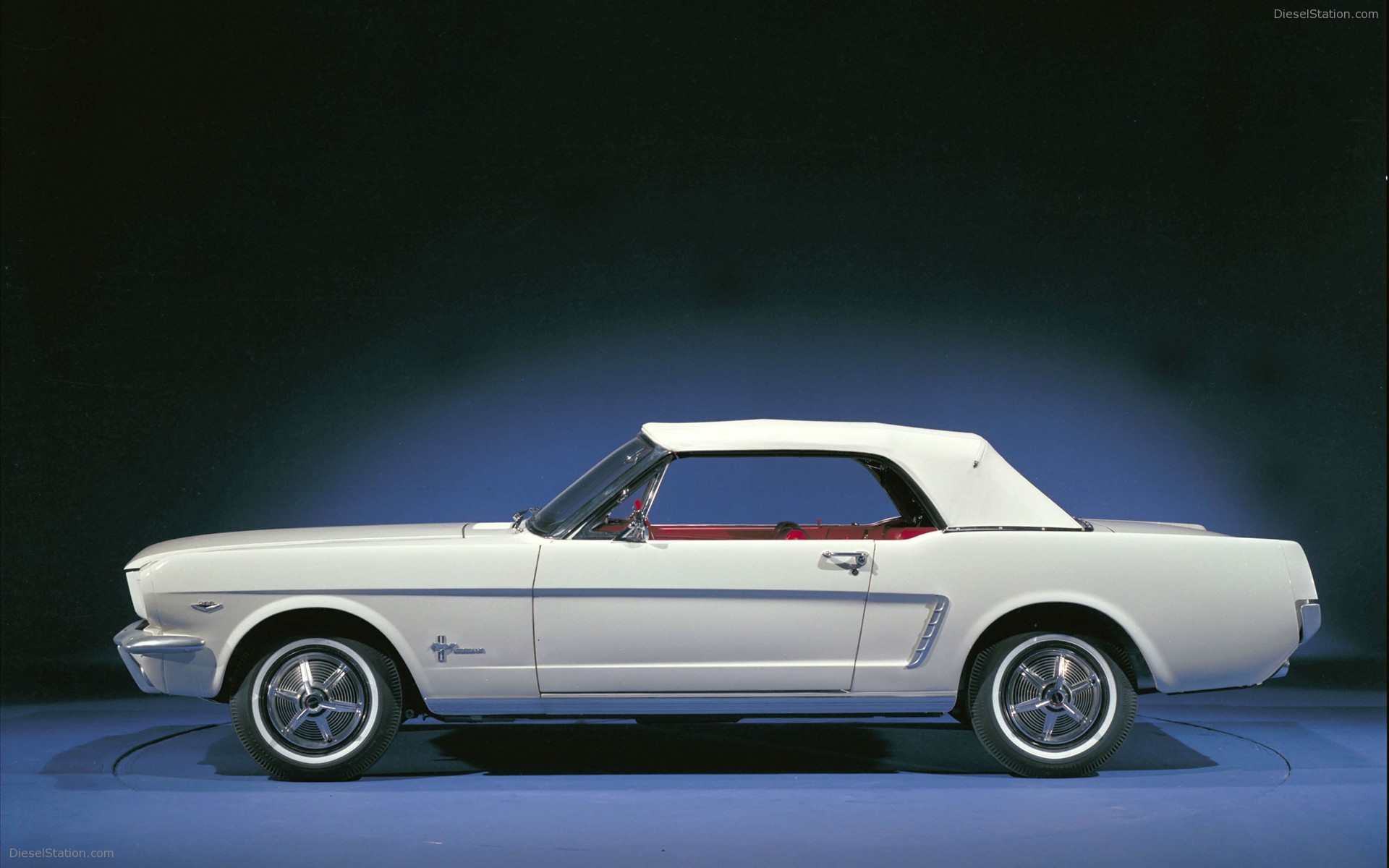 FORD CELEBRATES 45TH ANNIVERSARY OF MUSTANG FORD CELEBRATES 45TH ANNIVERSARY OF MUSTANG