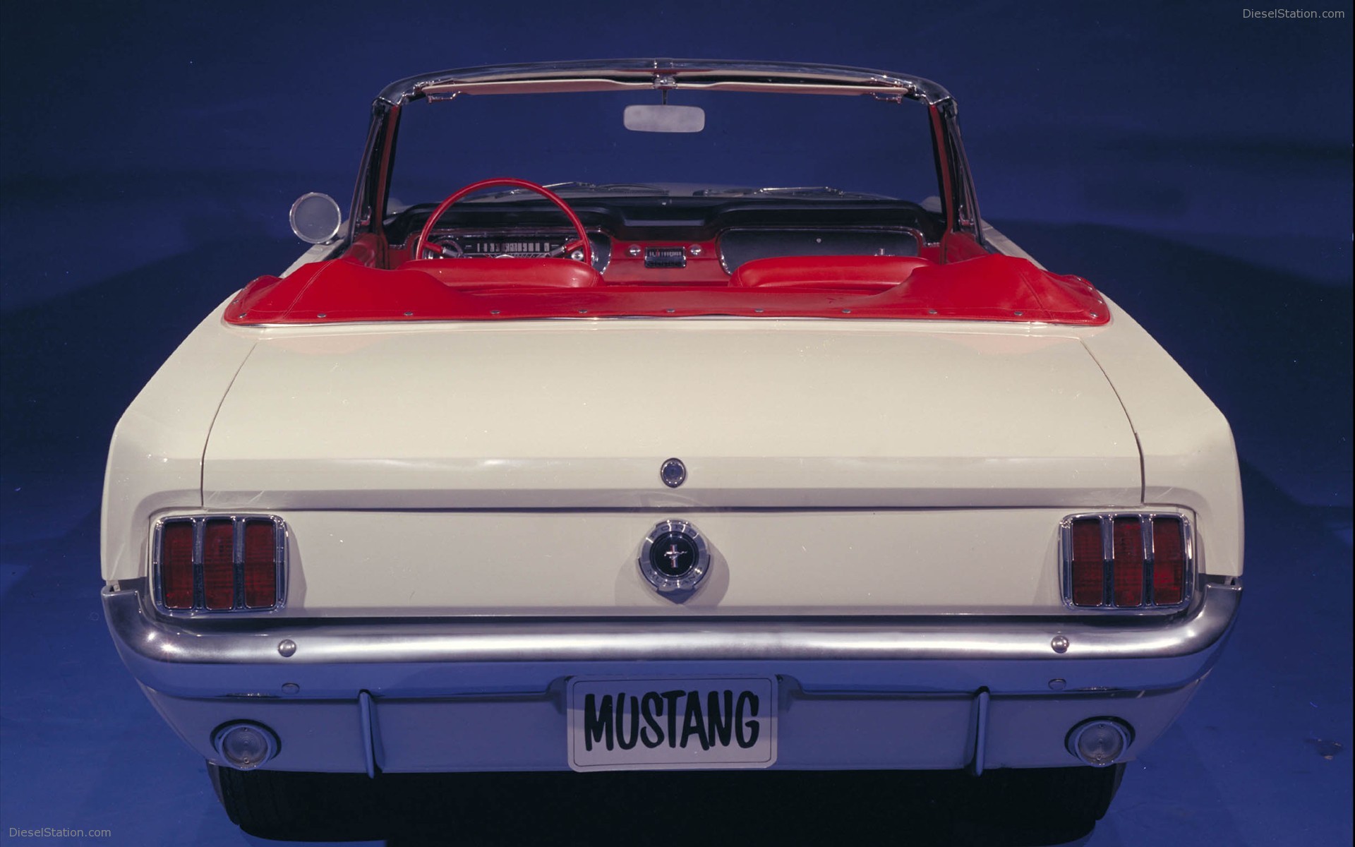 FORD CELEBRATES 45TH ANNIVERSARY OF MUSTANG