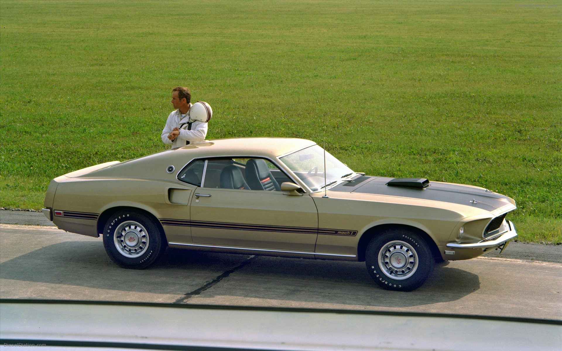 FORD CELEBRATES 45TH ANNIVERSARY OF MUSTANG FORD CELEBRATES 45TH ANNIVERSARY OF MUSTANG