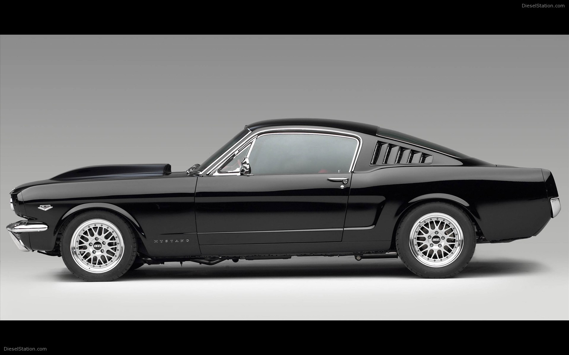 FORD CELEBRATES 45TH ANNIVERSARY OF MUSTANG FORD CELEBRATES 45TH ANNIVERSARY OF MUSTANG