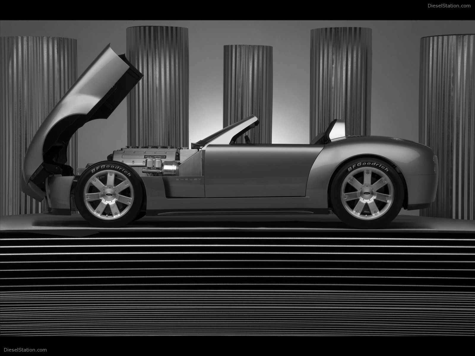 Shelby Cobra Concept 2005
