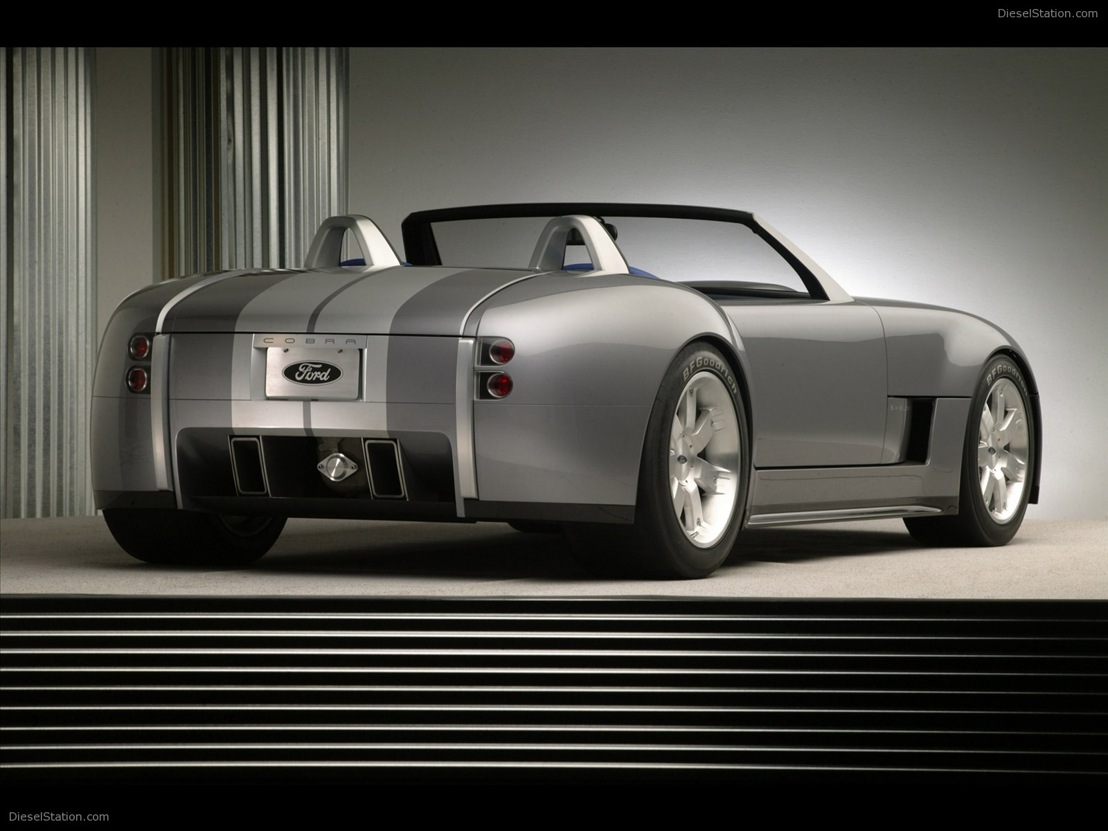 Shelby Cobra Concept 2005