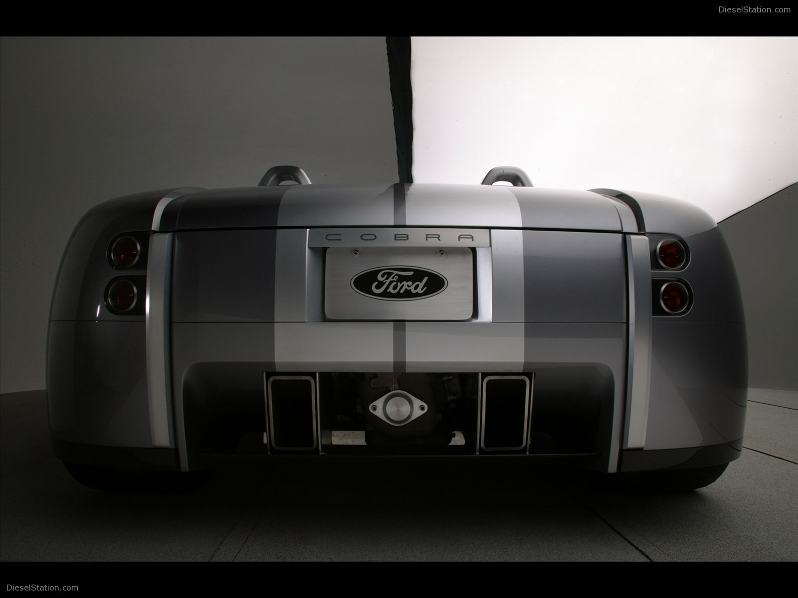 Shelby Cobra Concept 2005