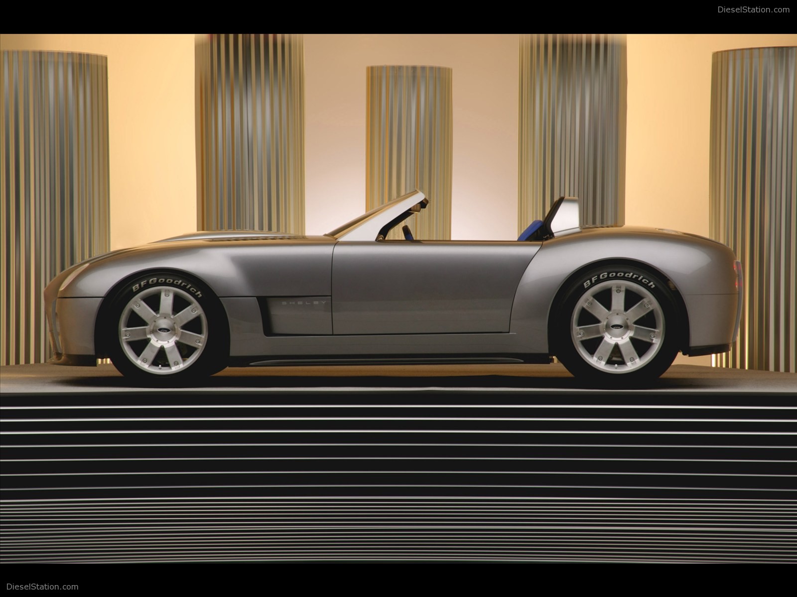 Shelby Cobra Concept 2005