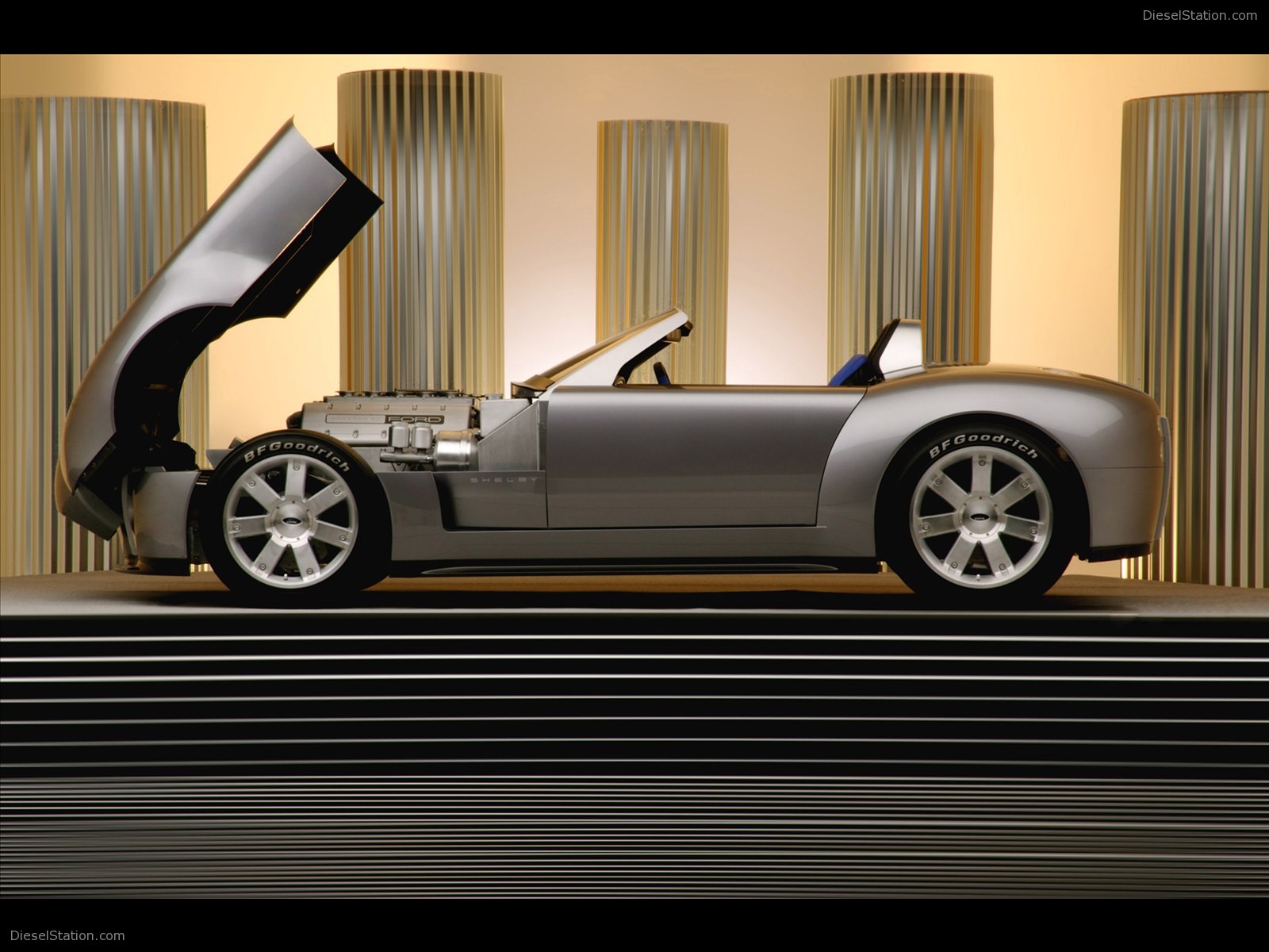 Shelby Cobra Concept 2005