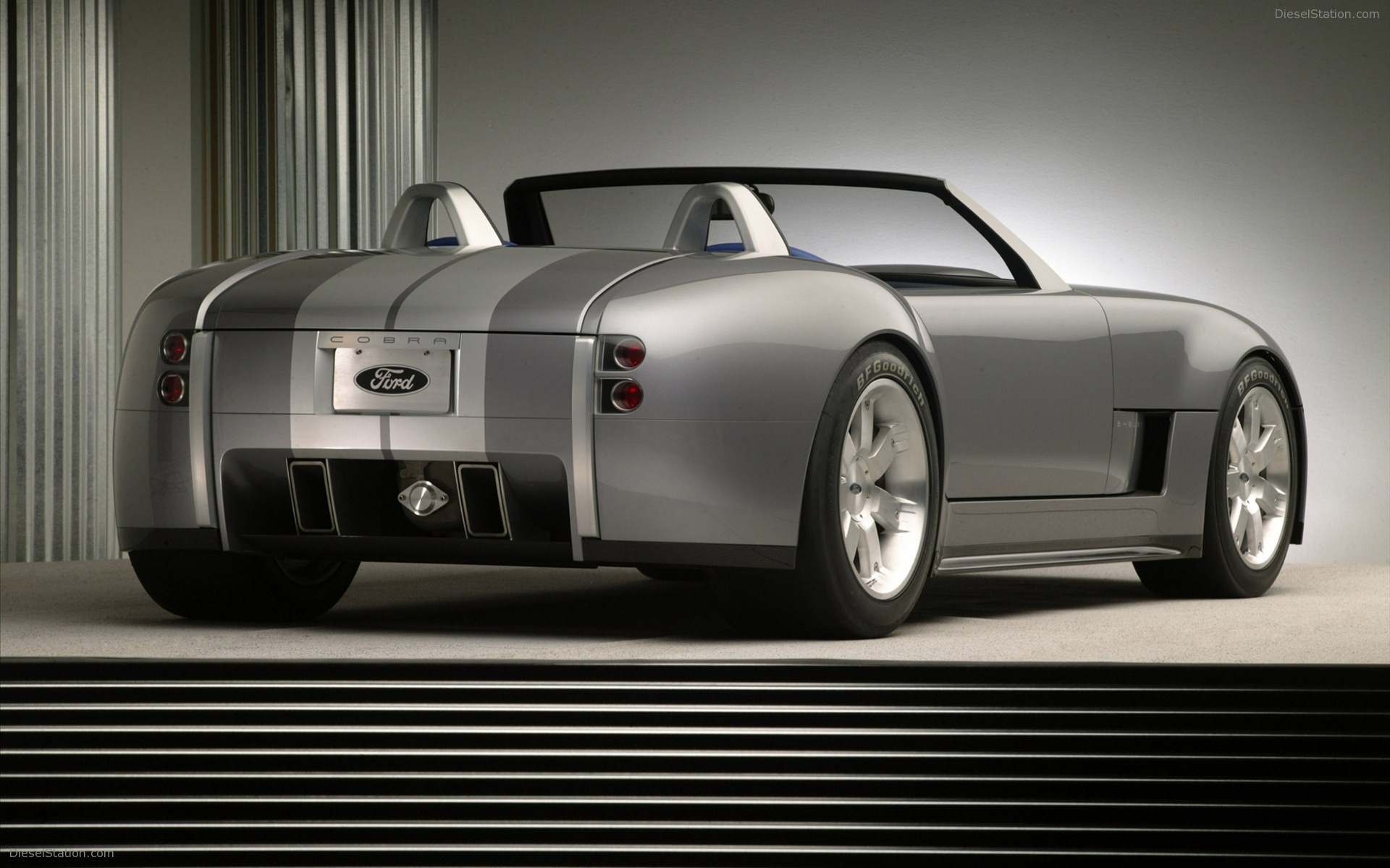Shelby Cobra Concept 2005
