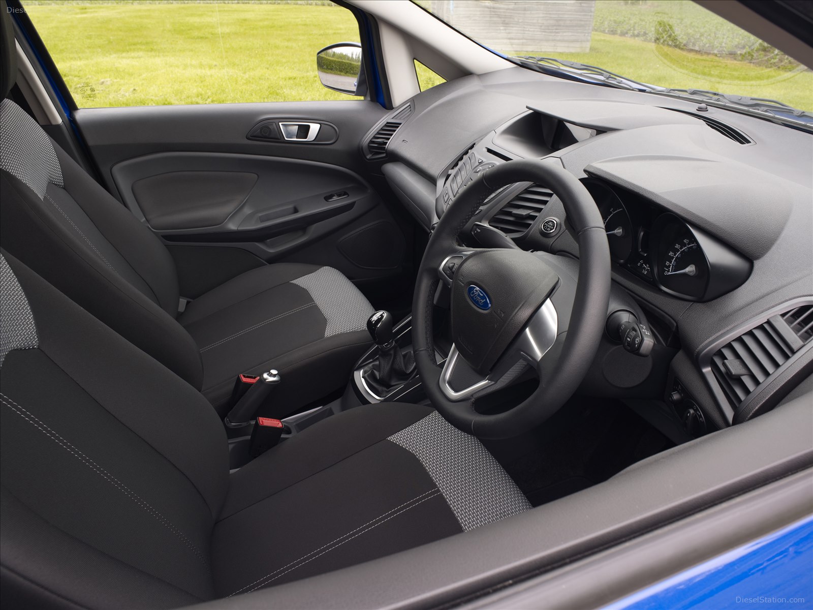 Ford EcoSport 2015