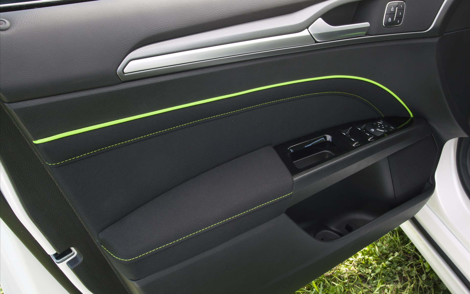 Ford Fusion Energi 2014