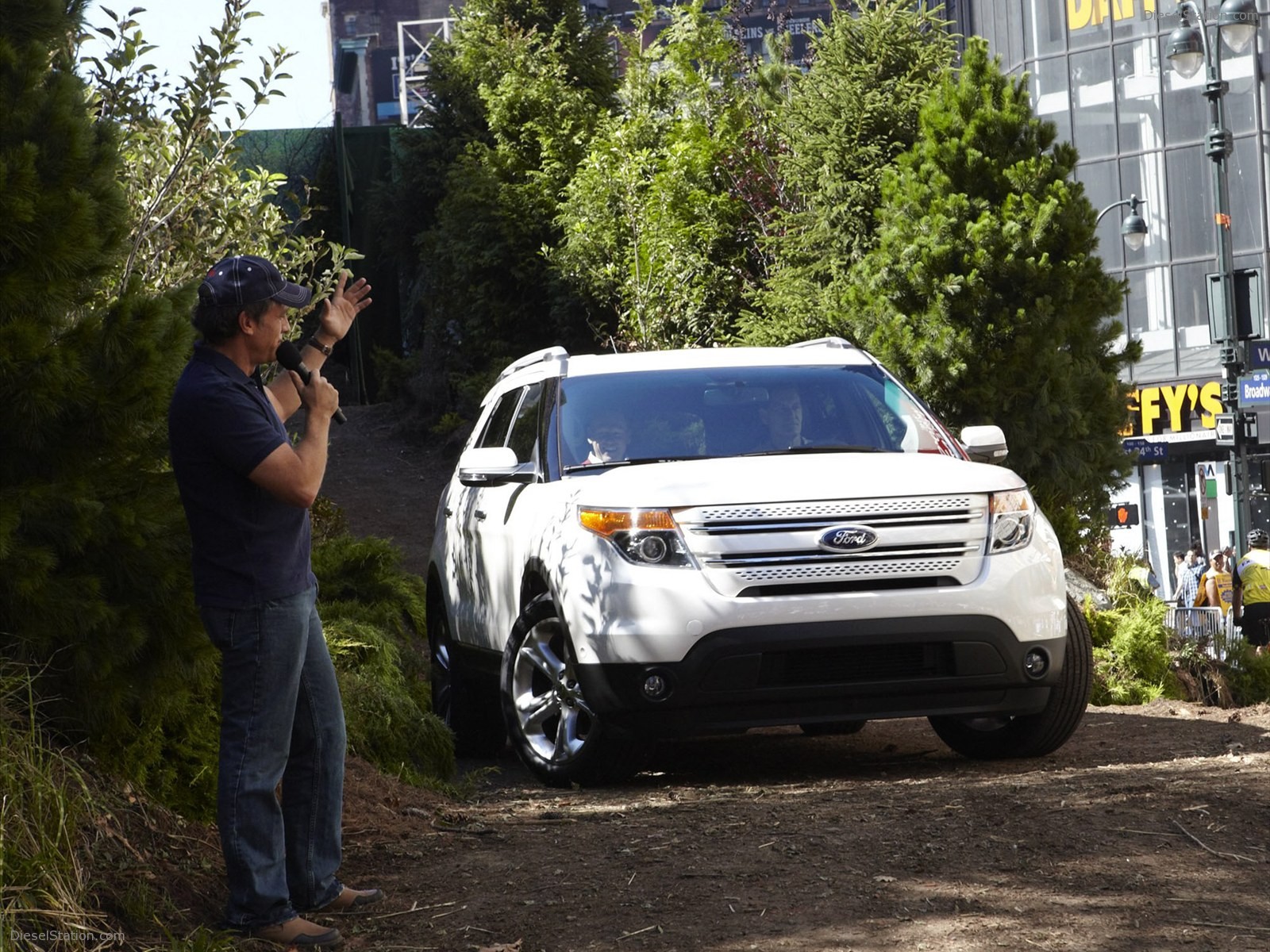 Ford Explorer 2011