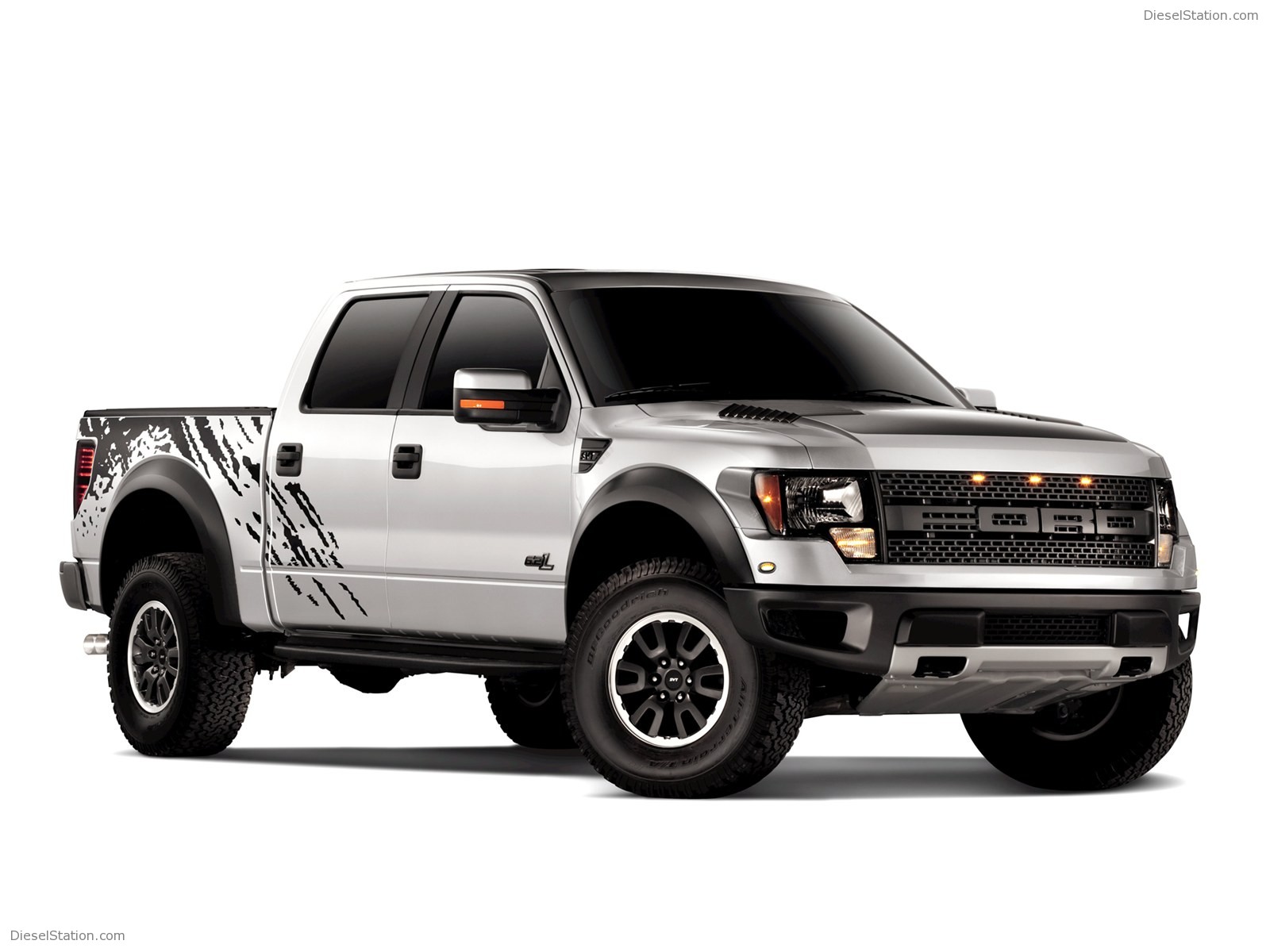 Ford F-150 SVT Raptor 2011