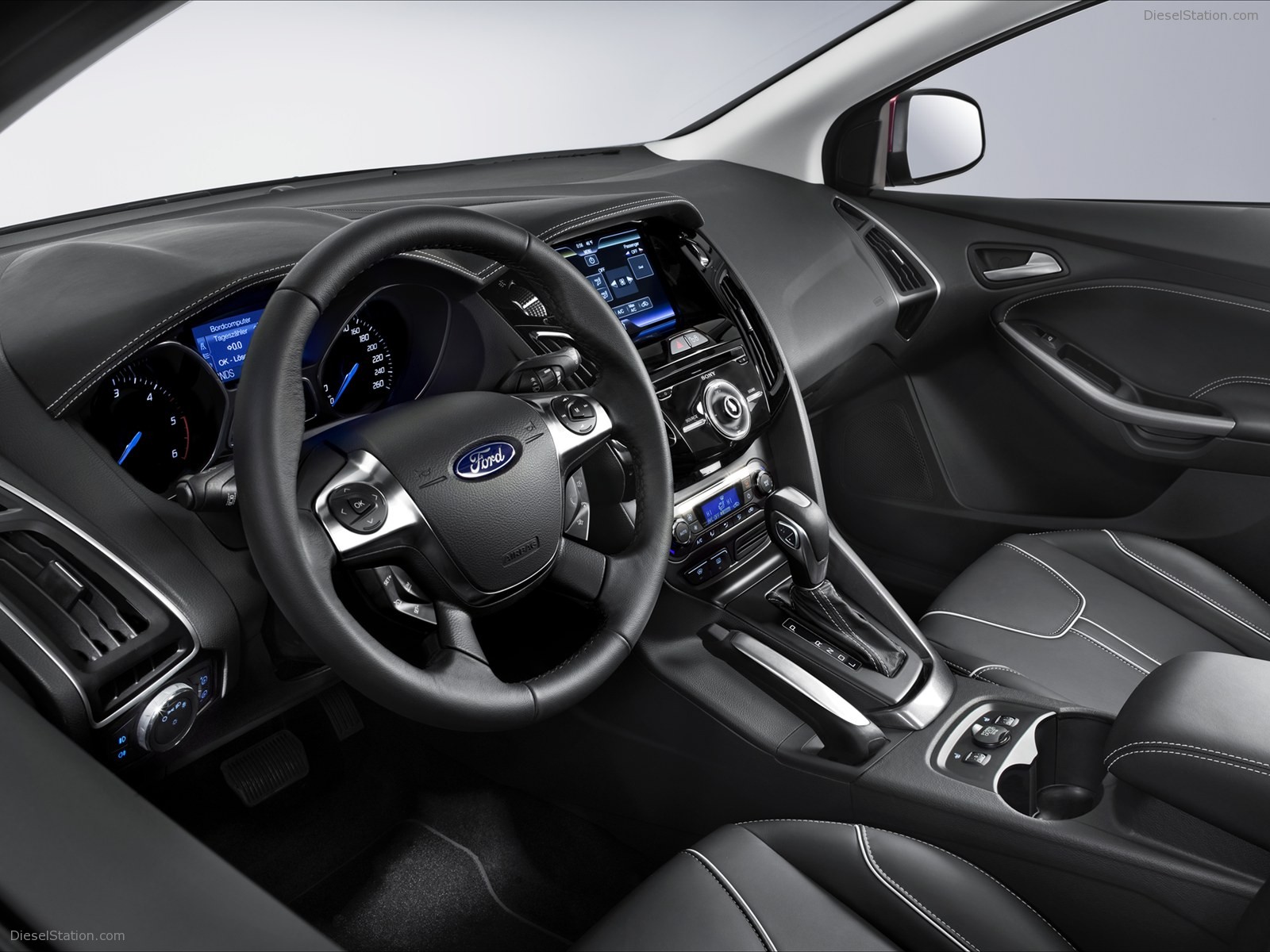 Ford Focus at Paris Auto Show 2010
