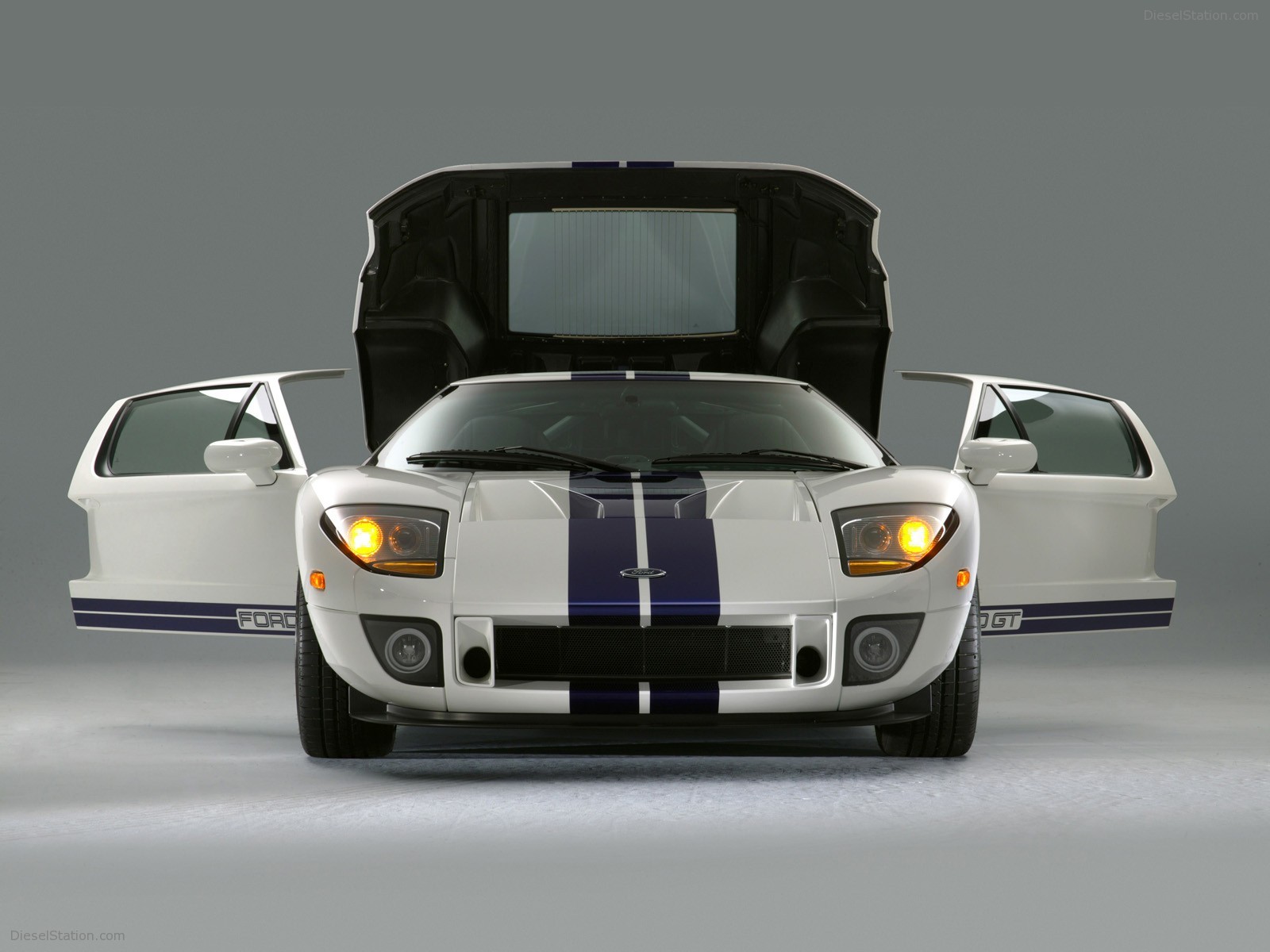 Ford GT