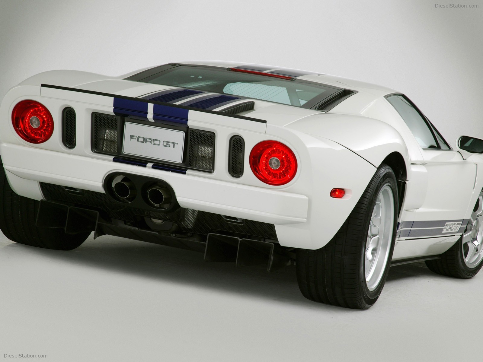 Ford GT