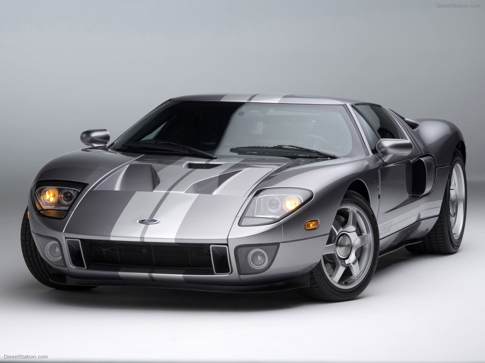 Ford GT