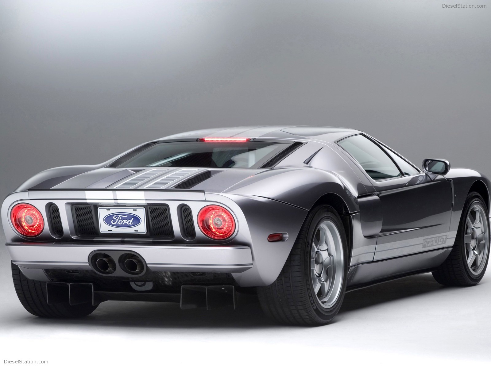Ford GT
