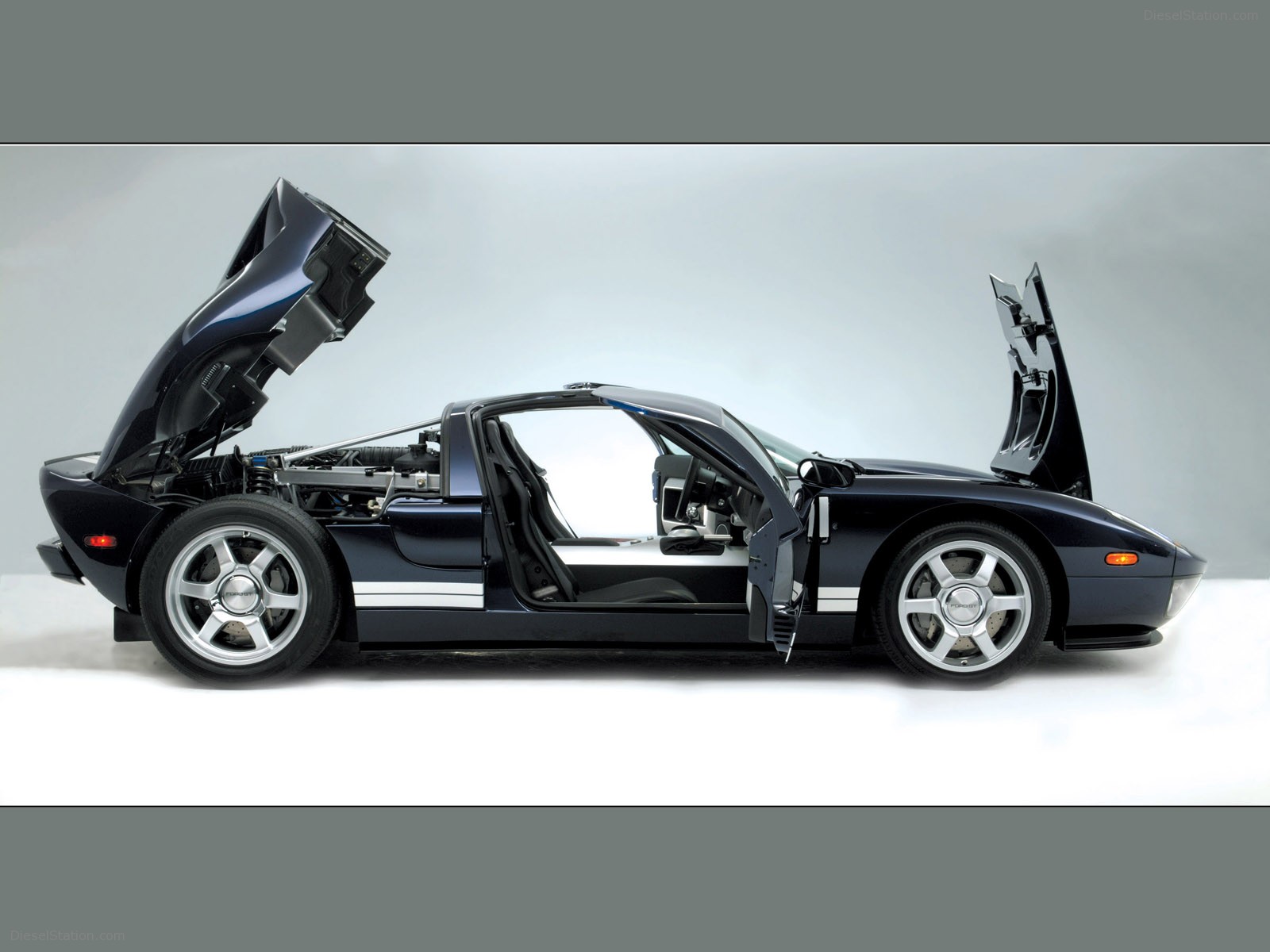 Ford GT