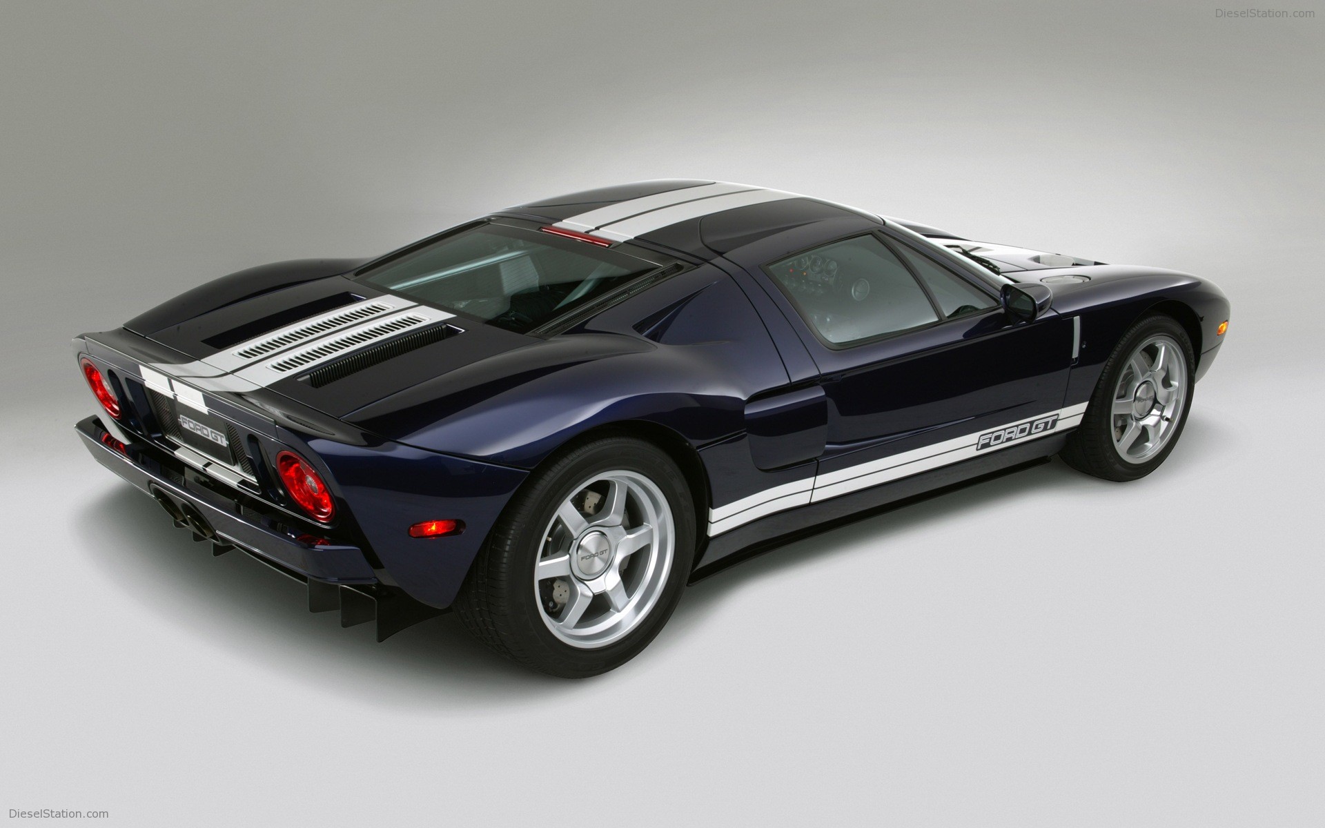 Ford GT