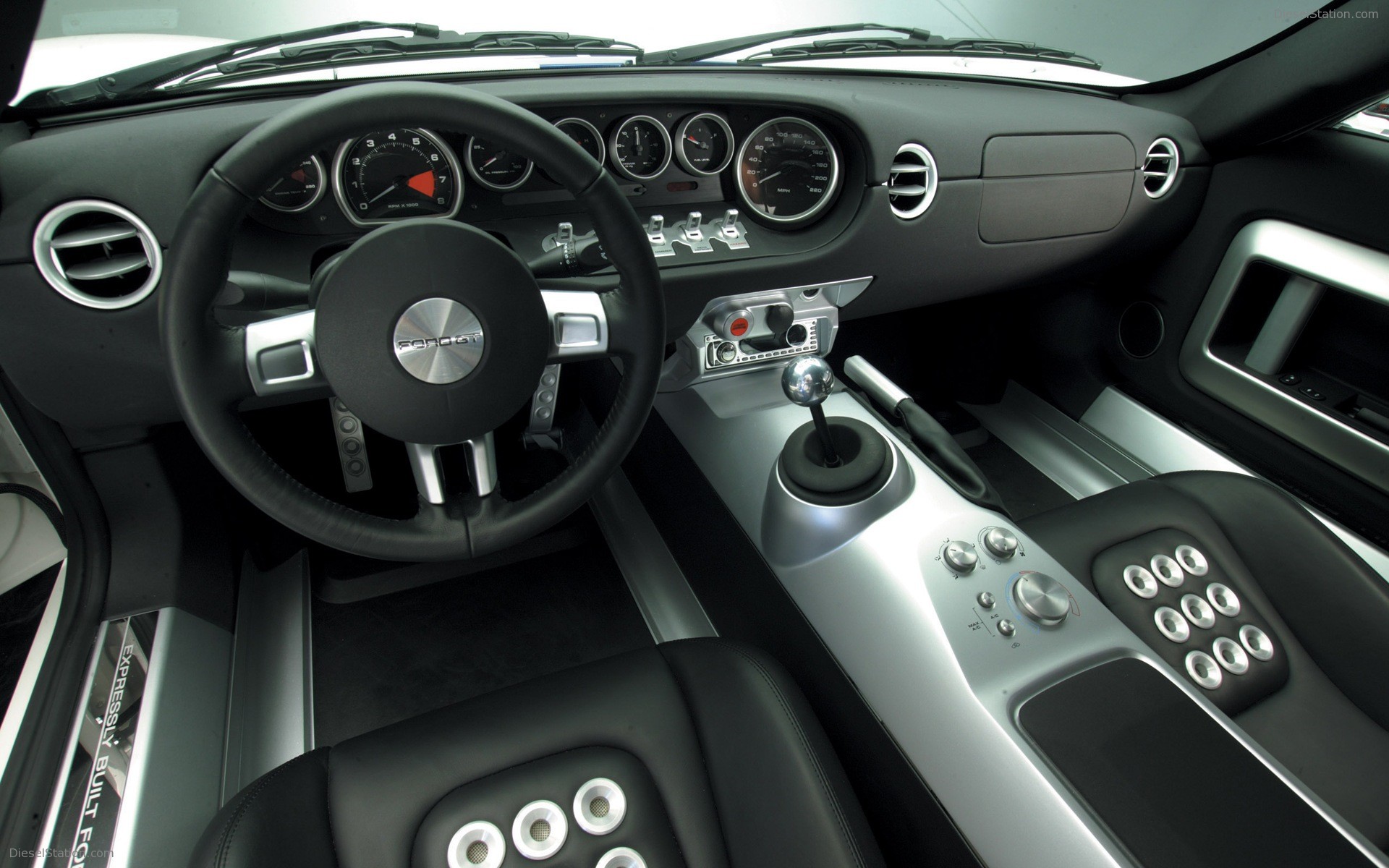 Ford GT