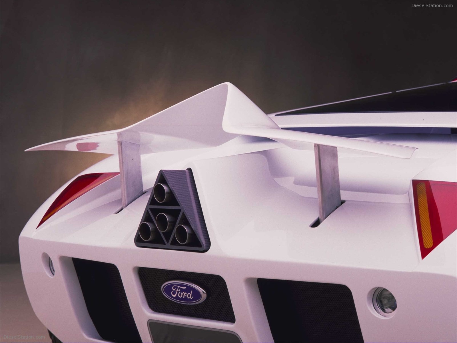 Ford GT90 Concept Car 1995