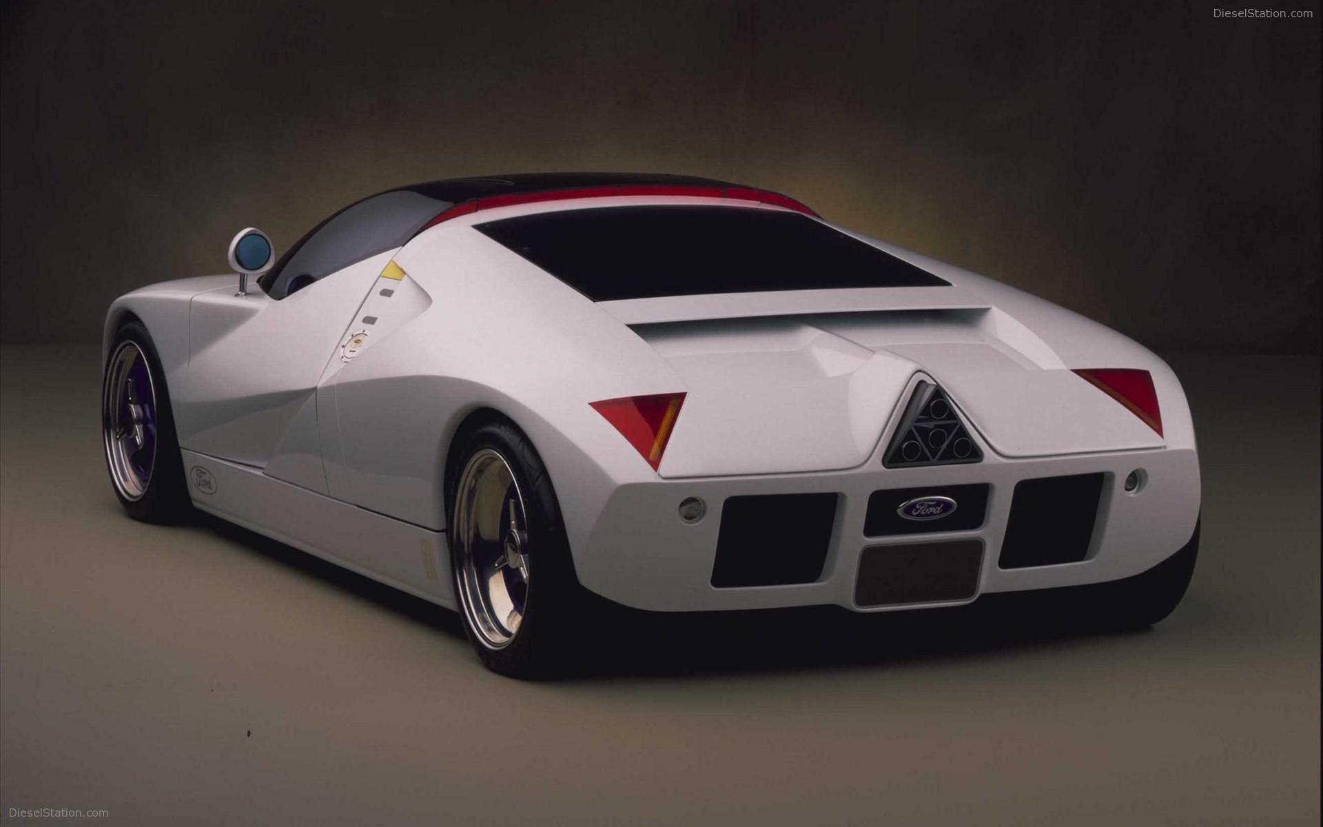 Ford GT90 Concept Car 1995