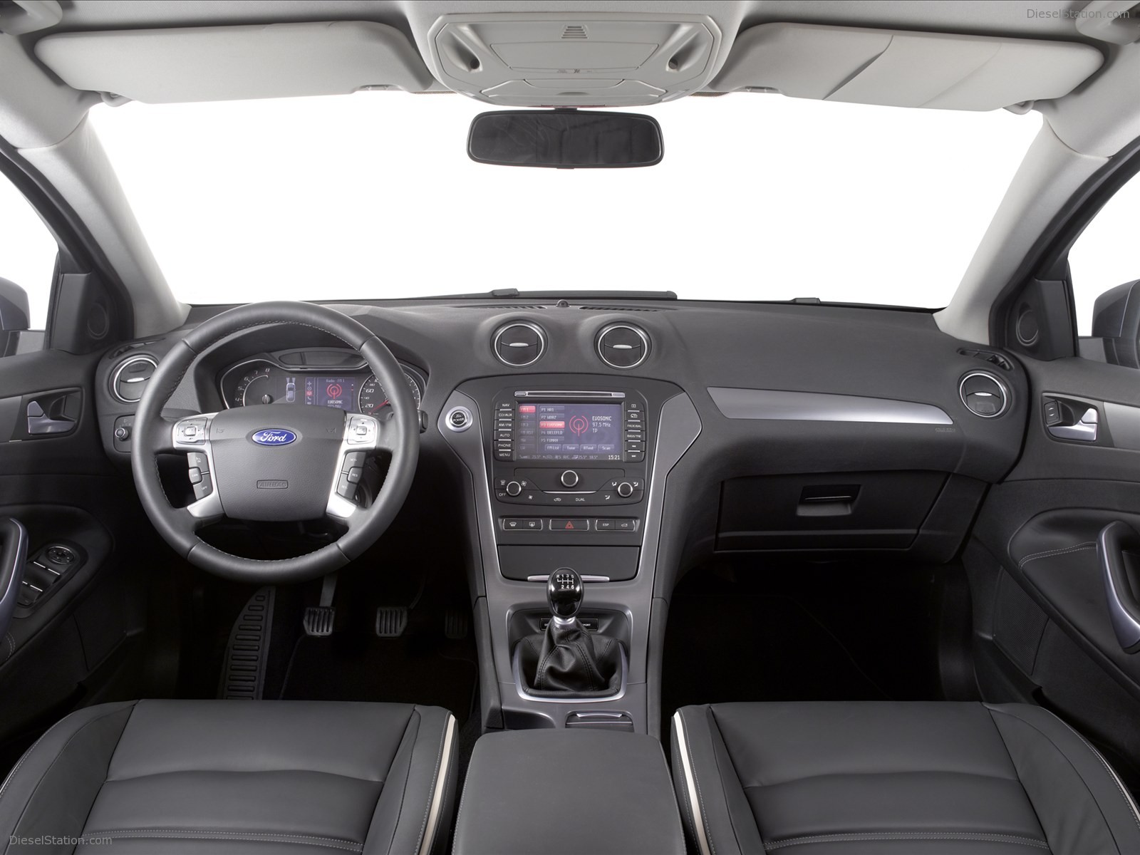 Ford Mondeo Sedan, 5-Door and Wagon 2011 Ford Mondeo Sedan, 5-Door and Wagon 2011