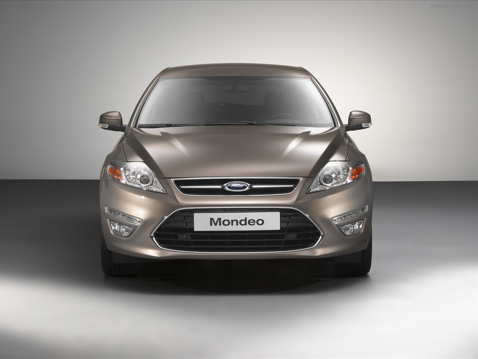 Ford Mondeo Sedan, 5-Door and Wagon 2011 Ford Mondeo Sedan, 5-Door and Wagon 2011