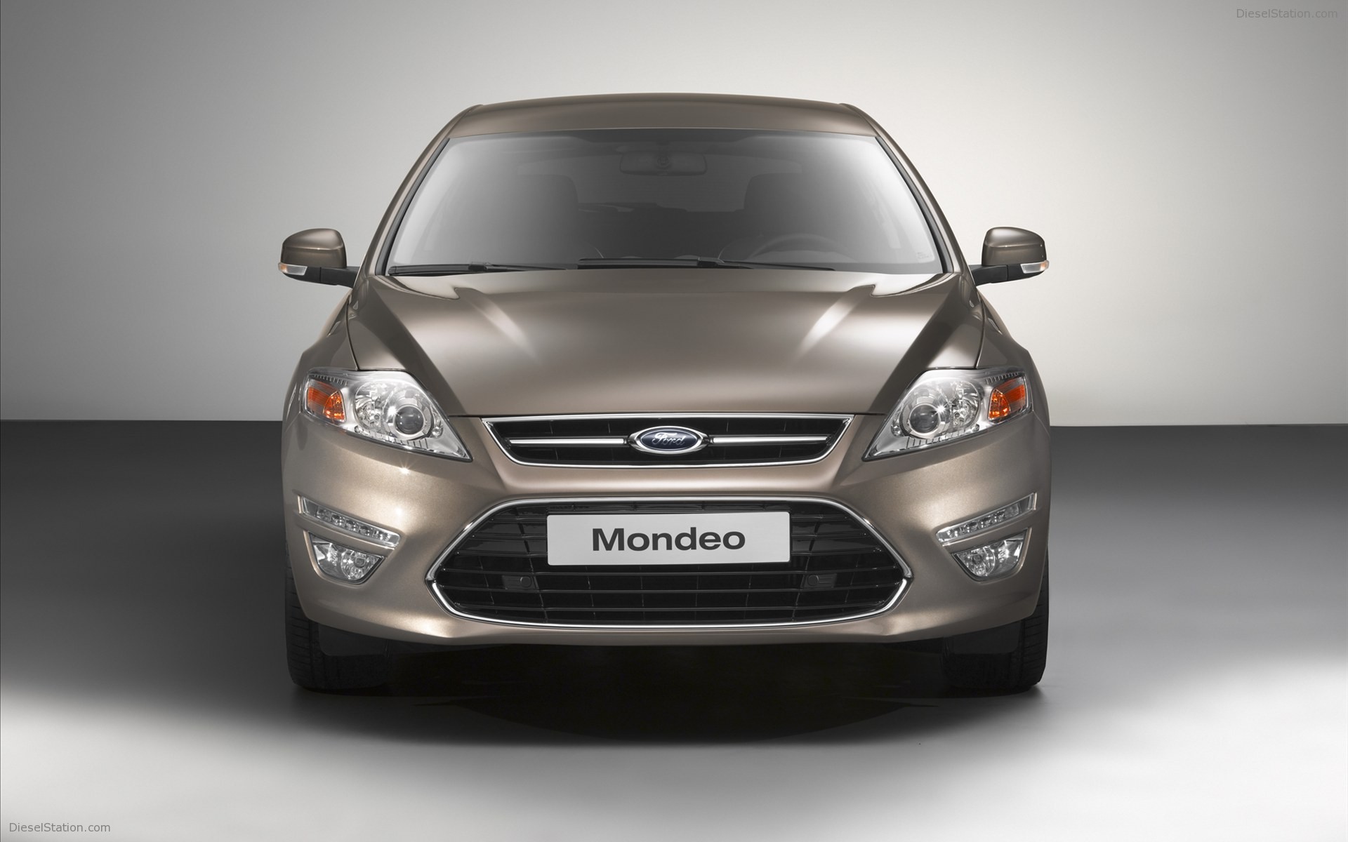 Ford Mondeo Sedan, 5-Door and Wagon 2011 Ford Mondeo Sedan, 5-Door and Wagon 2011