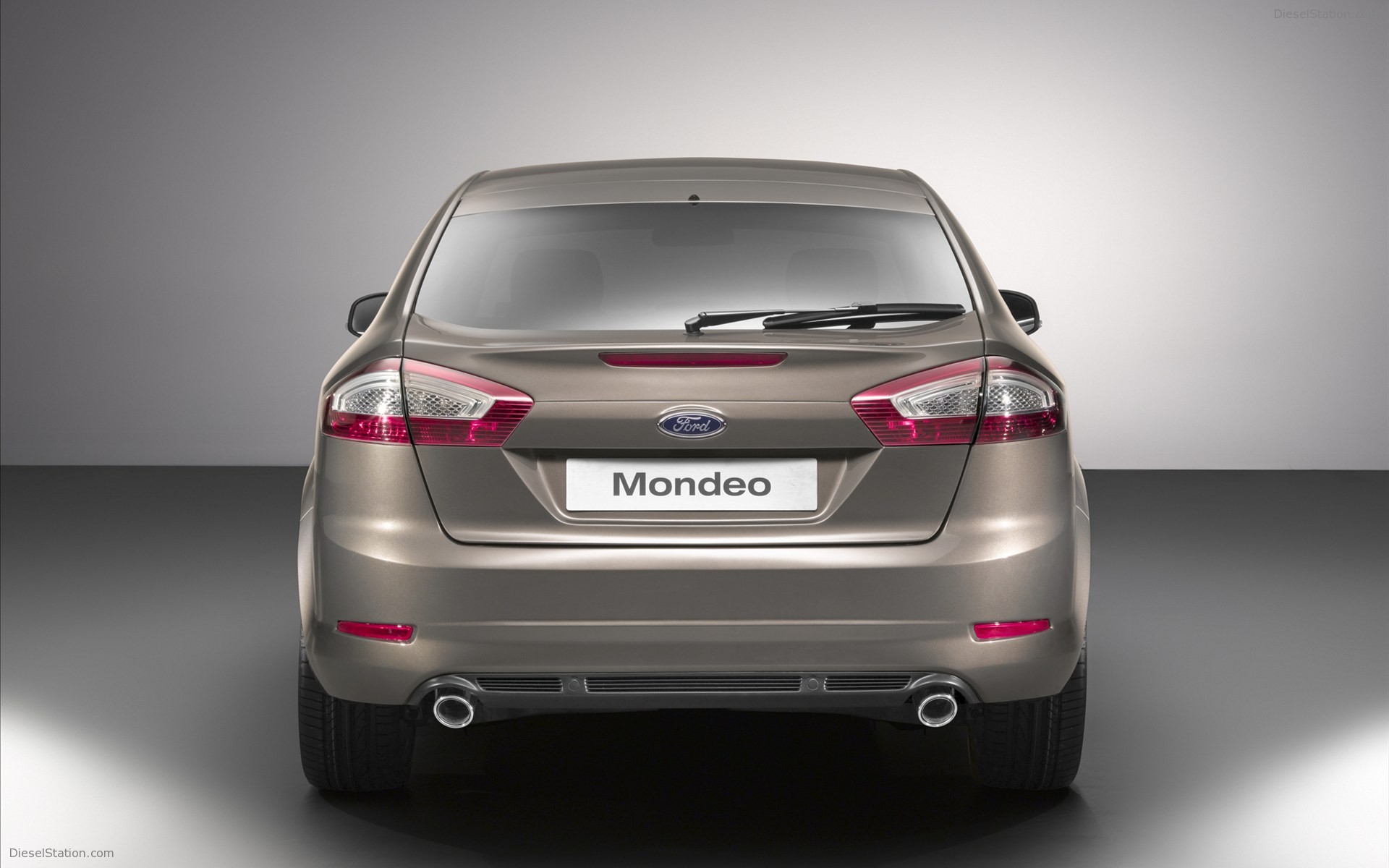 Ford Mondeo Sedan, 5-Door and Wagon 2011