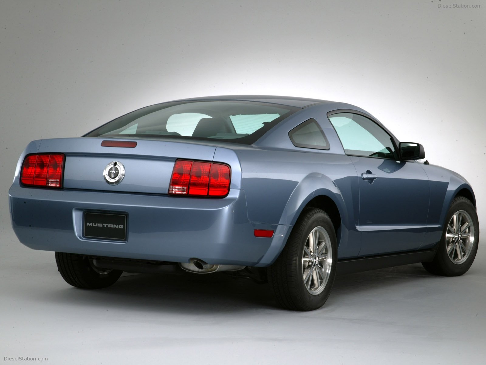 Cars 2005 ford mustang coupe #5