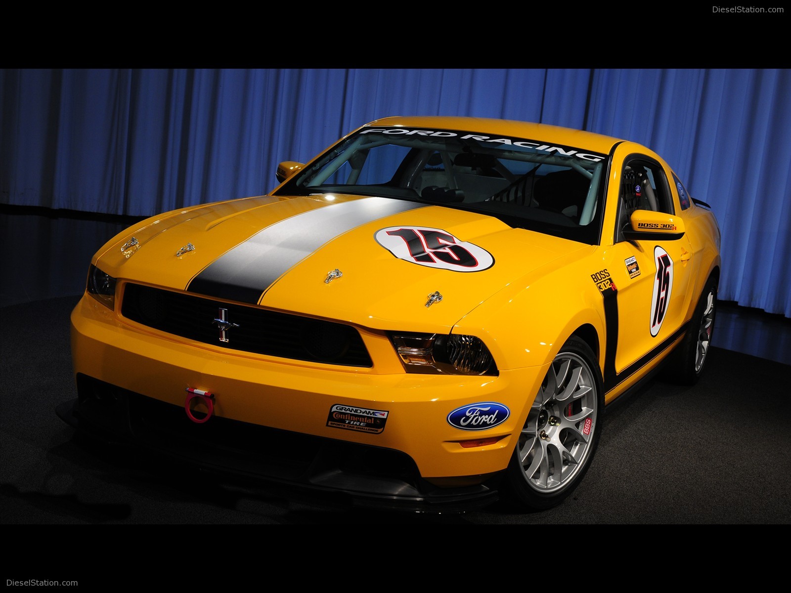 Ford Mustang BOSS 302R 2011