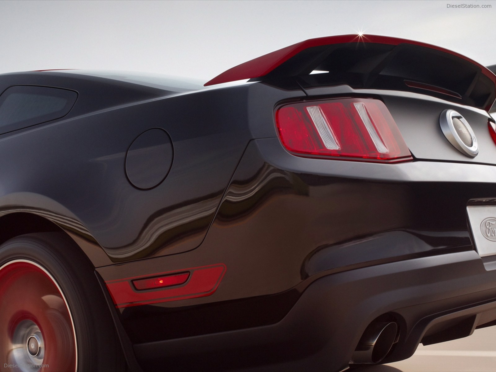 Ford Mustang Boss 302 Laguna Seca 2012