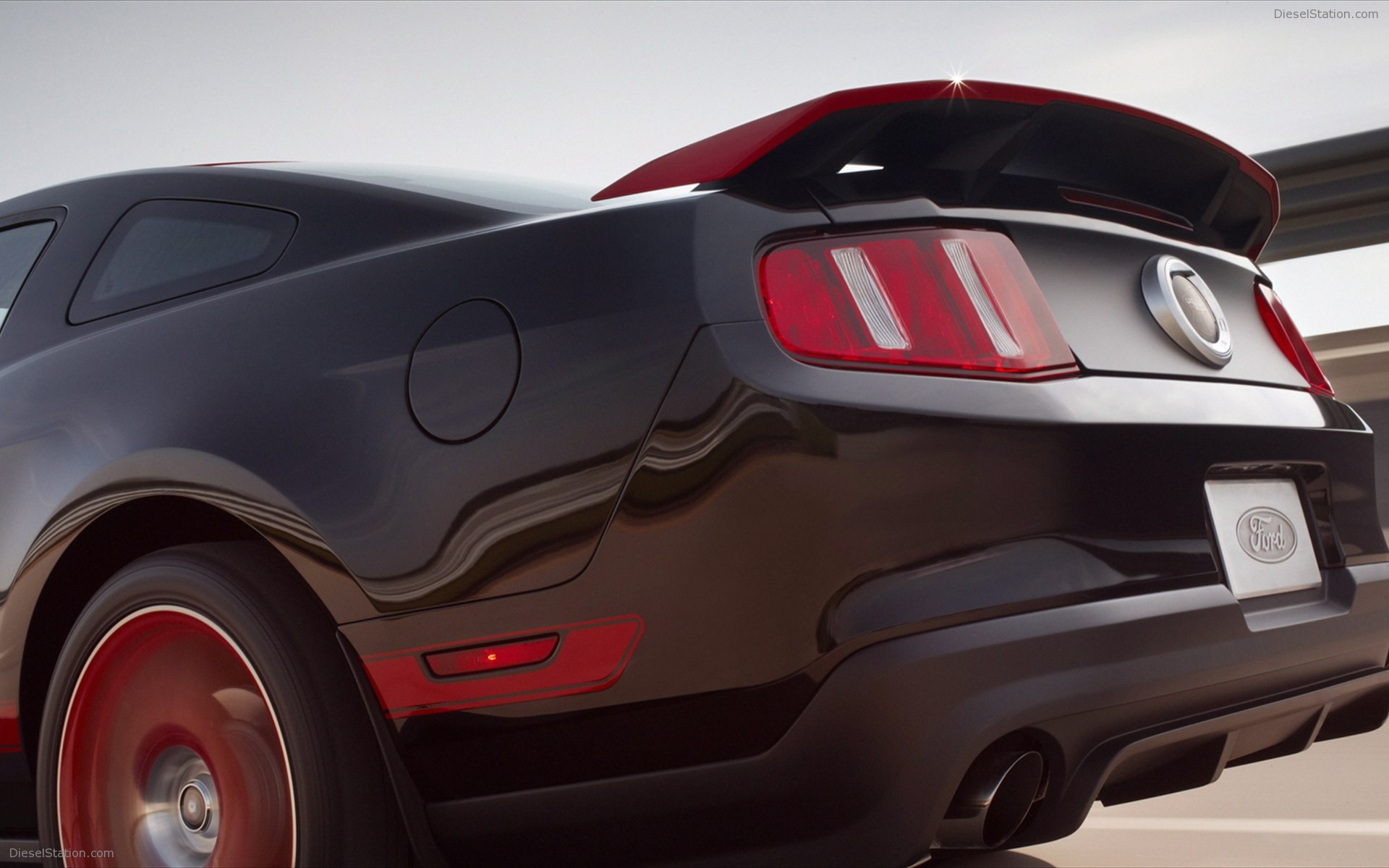 Ford Mustang Boss 302 Laguna Seca 2012