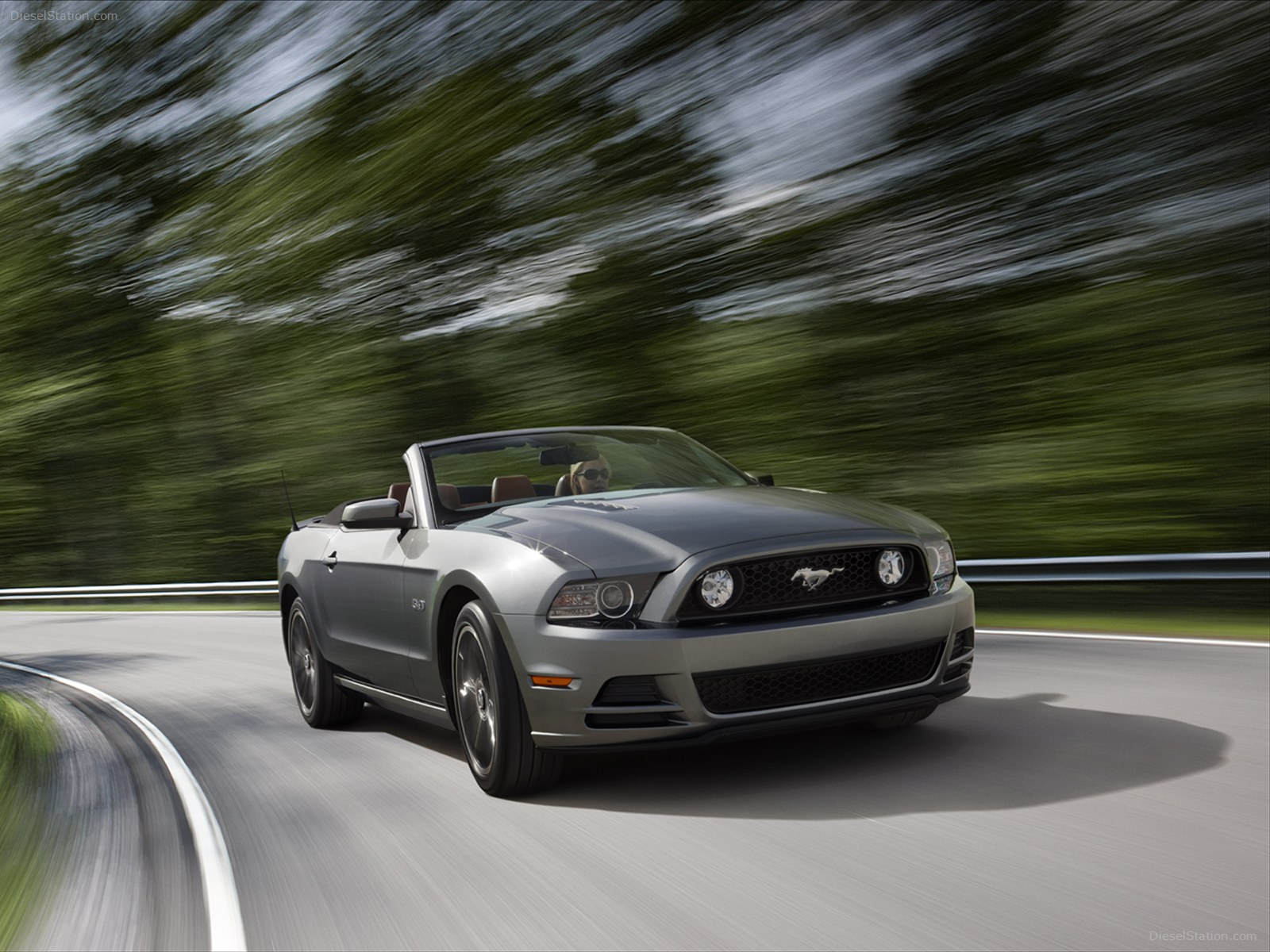 Ford Mustang GT 2013