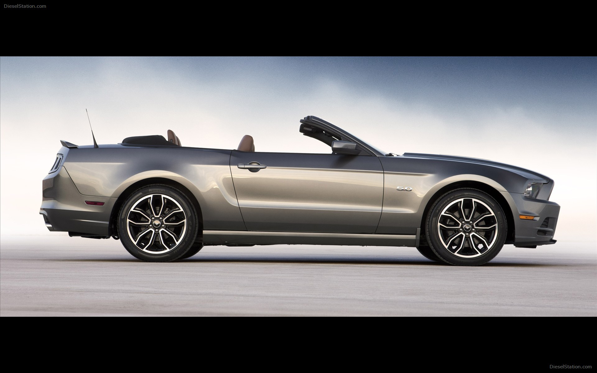 Ford Mustang GT 2013