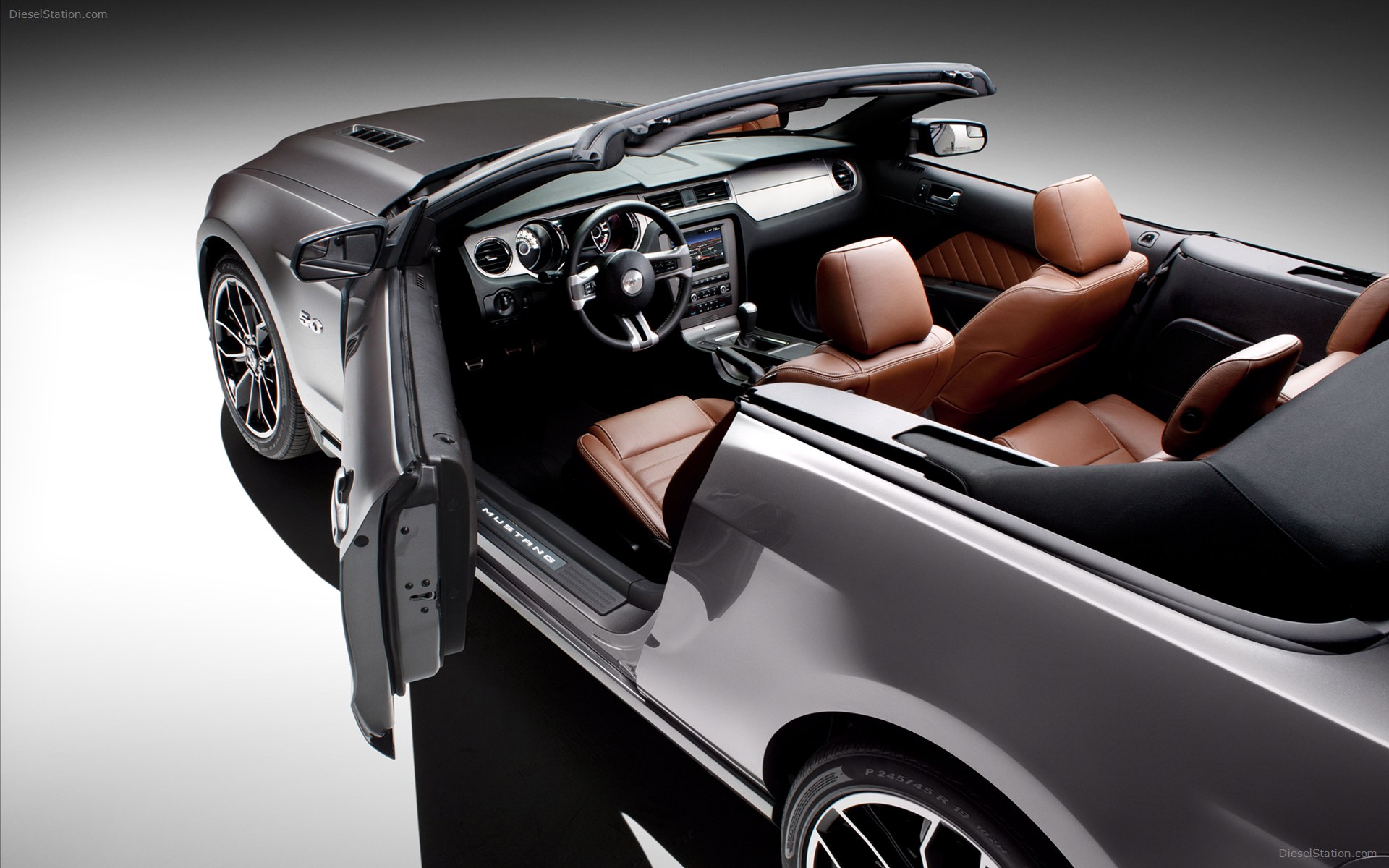 Ford Mustang GT 2013