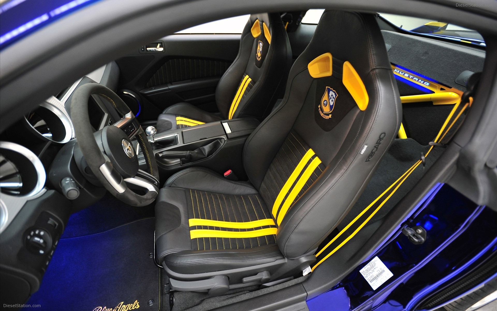 Ford Mustang GT Blue Angels Edition 2012
