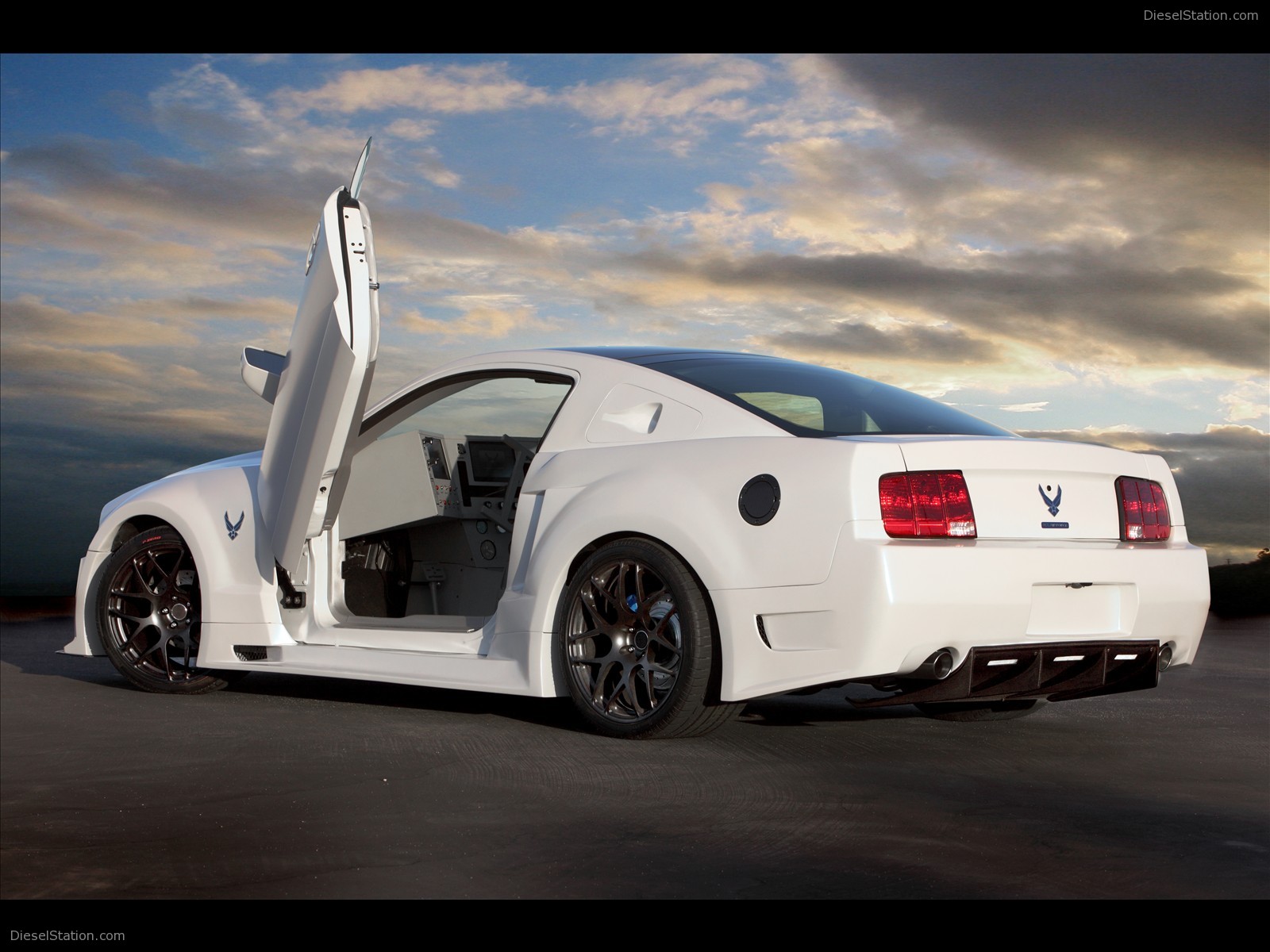 X1 Mustang