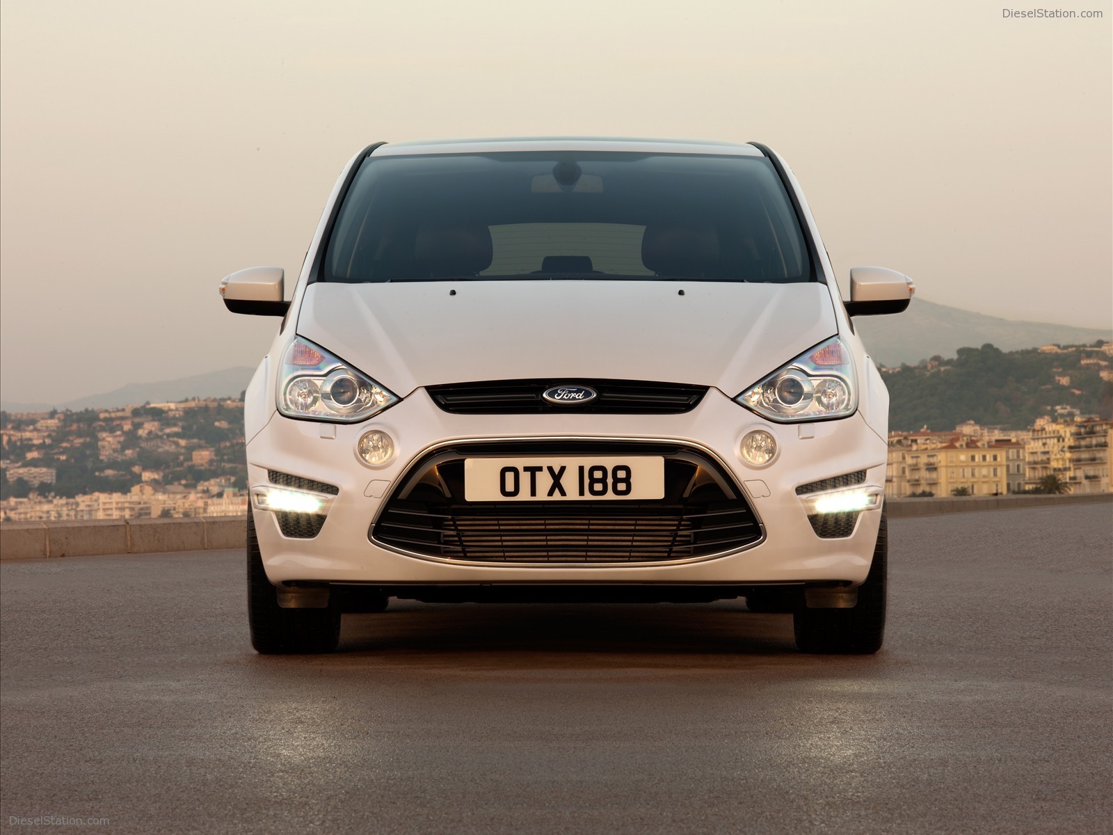 Ford S-Max and Ford Galaxy