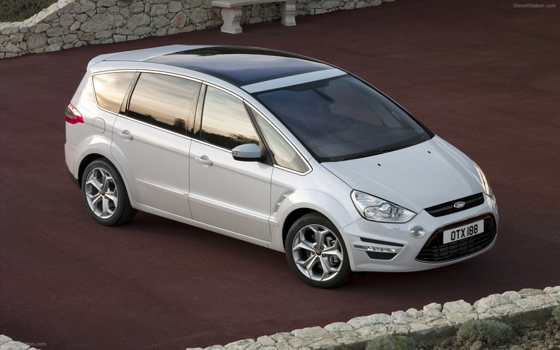 Ford S-Max and Ford Galaxy