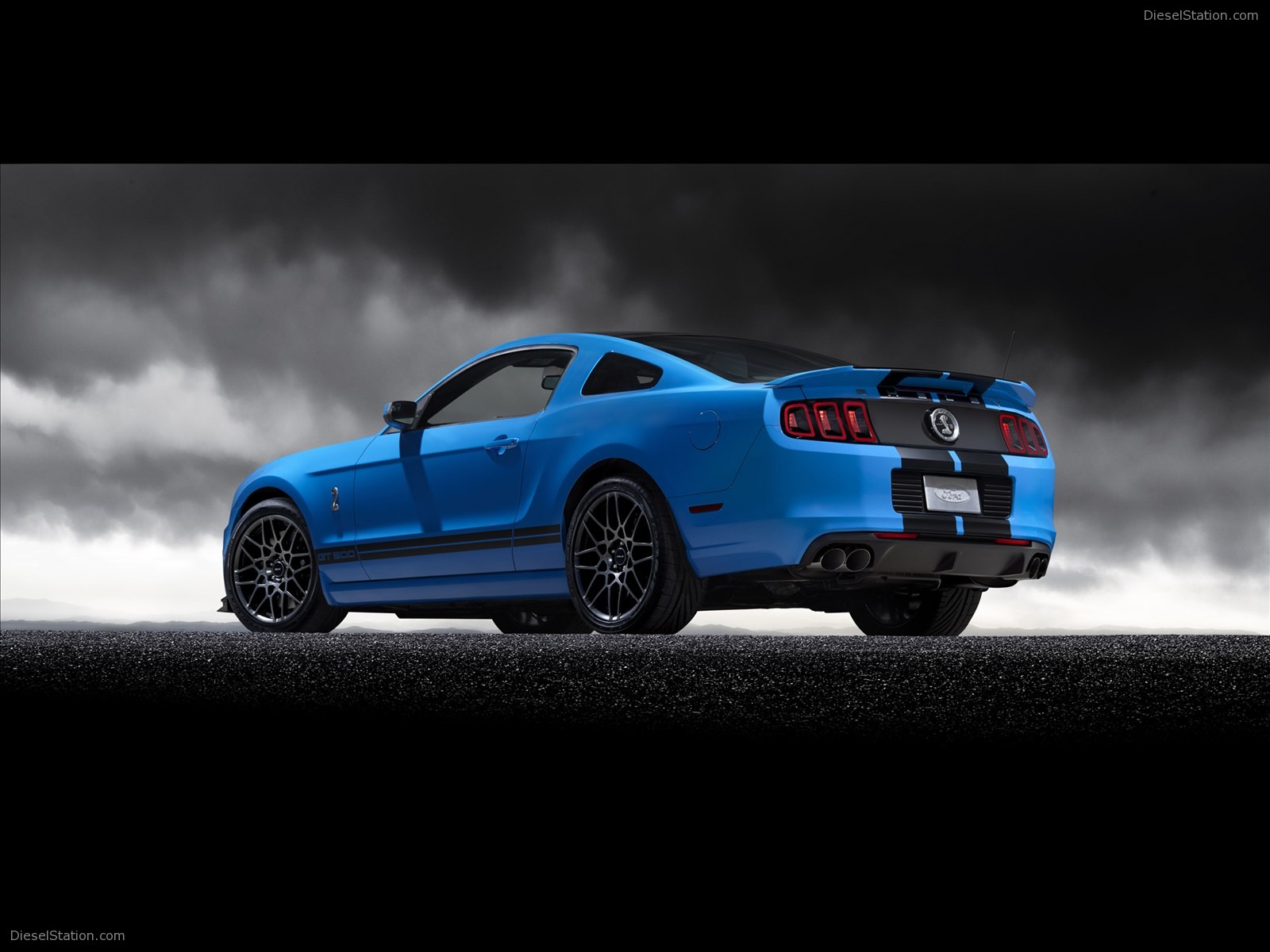 Ford Shelby GT500 2013