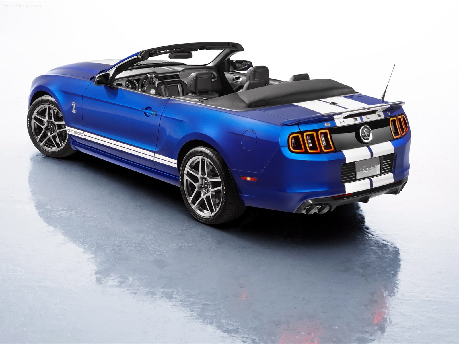 Ford Shelby Mustang GT500 Convertible 2013 Ford Shelby Mustang GT500 Convertible 2013