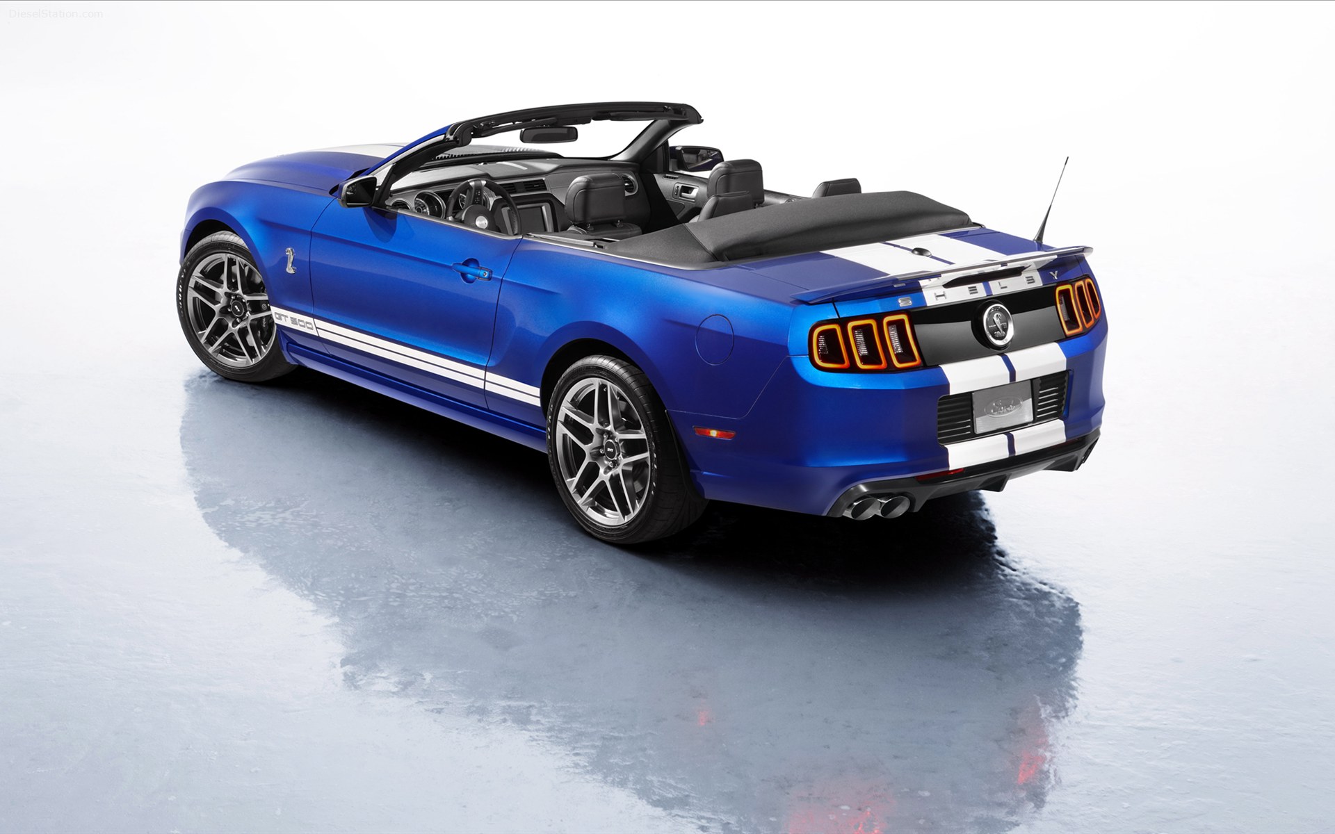 Ford Shelby Mustang GT500 Convertible 2013 Ford Shelby Mustang GT500 Convertible 2013