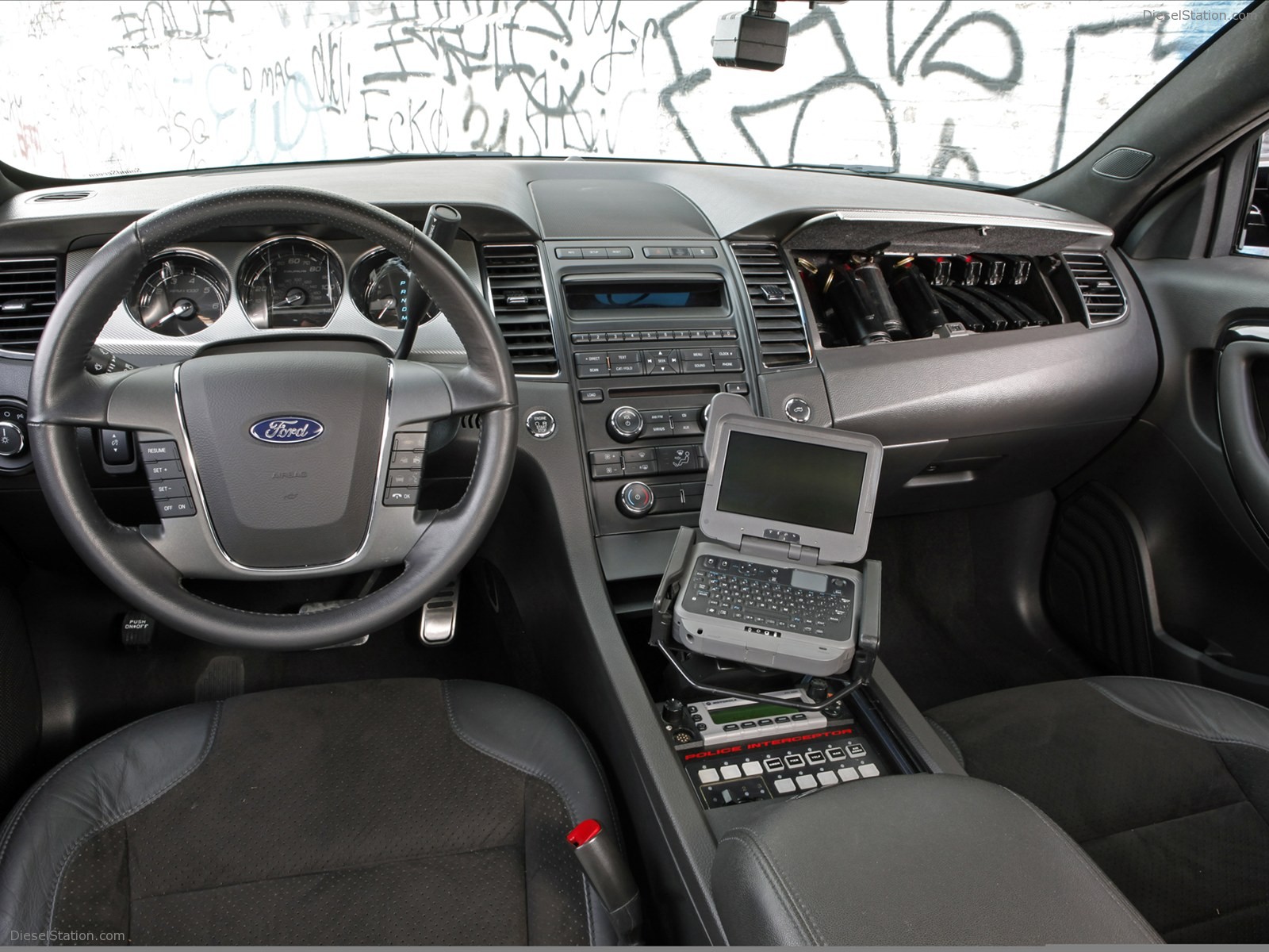 Ford Stealth Police Interceptor Concept 2010 Ford Stealth Police Interceptor Concept 2010