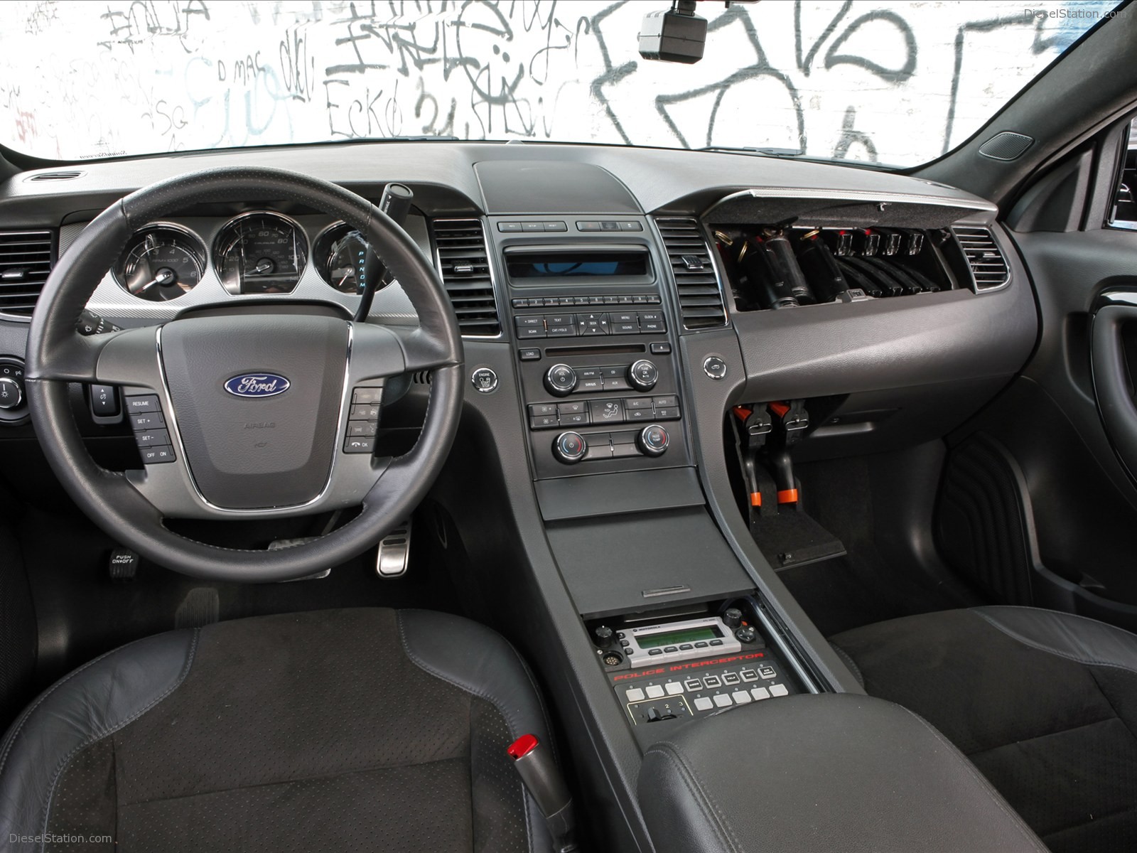 Ford Stealth Police Interceptor Concept 2010 Ford Stealth Police Interceptor Concept 2010