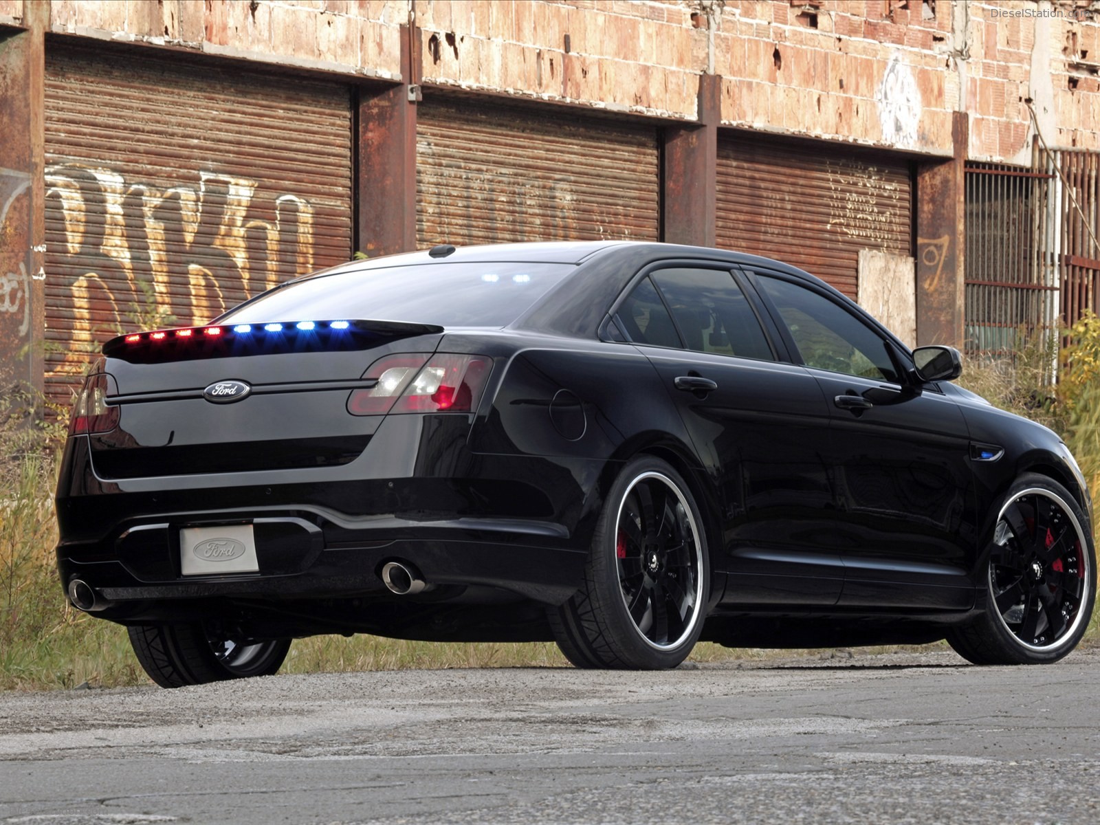 Ford Stealth Police Interceptor Concept 2010 Ford Stealth Police Interceptor Concept 2010