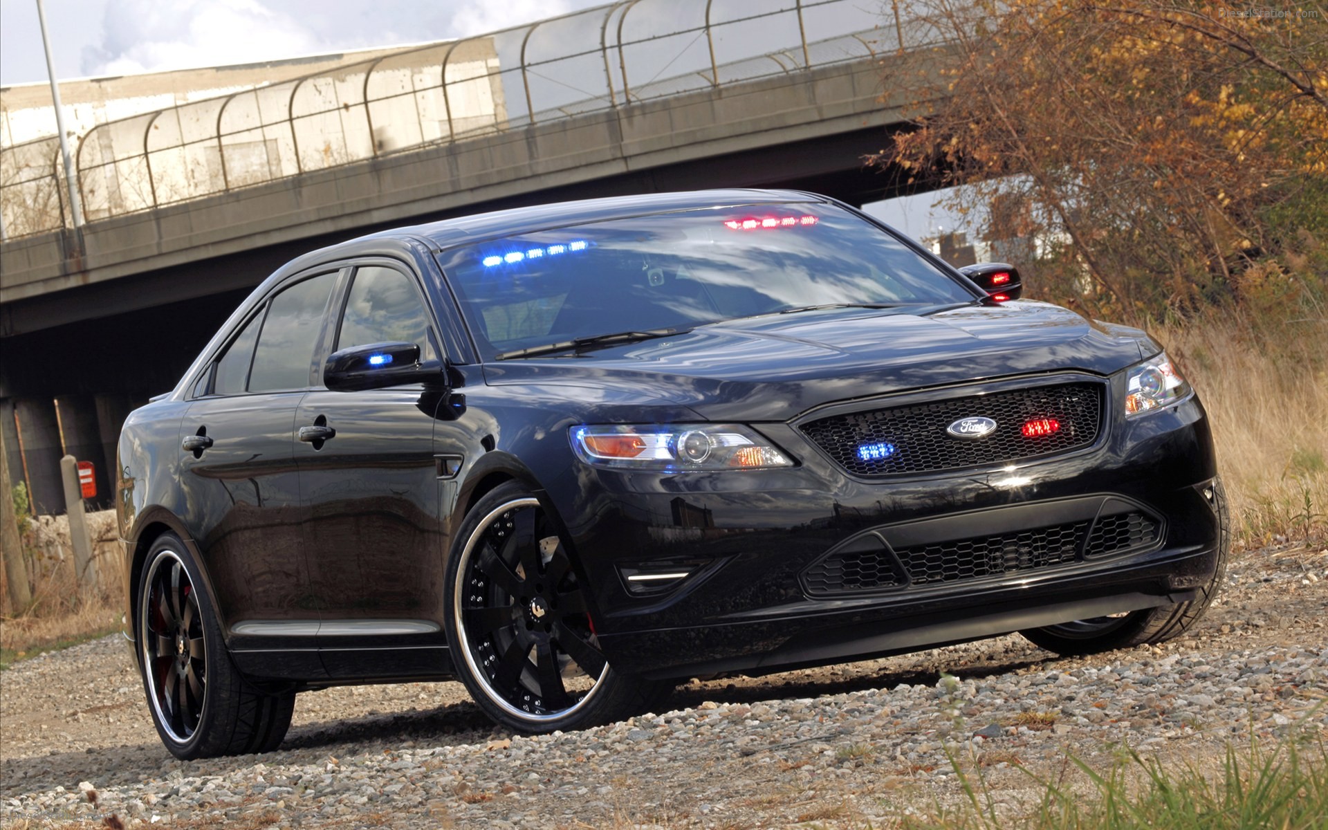 Ford Stealth Police Interceptor Concept 2010 Ford Stealth Police Interceptor Concept 2010